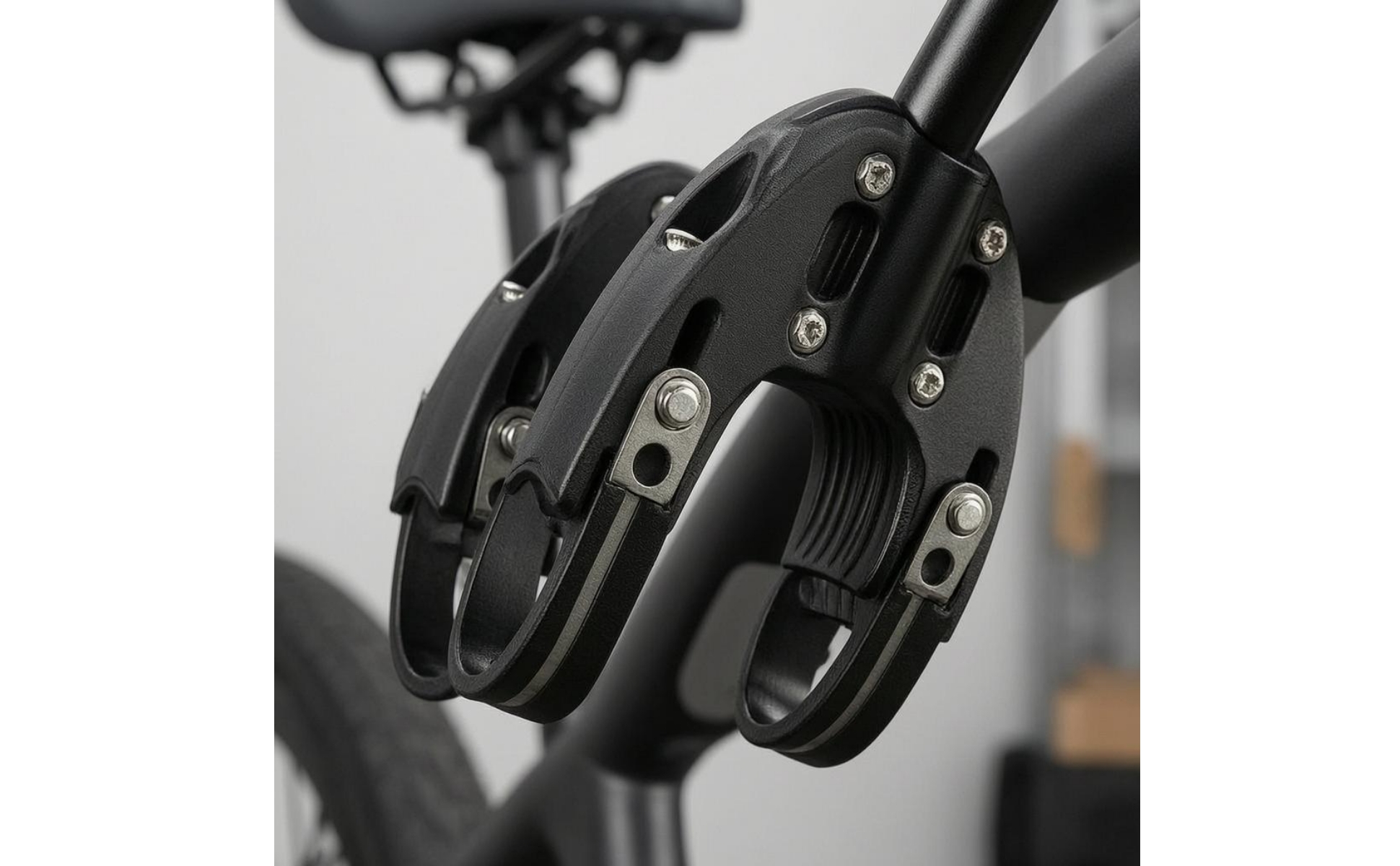 Cycle Rear Cargo Rack 50 Kg Load Capacity Rear Bike Rack Adjustable Straps