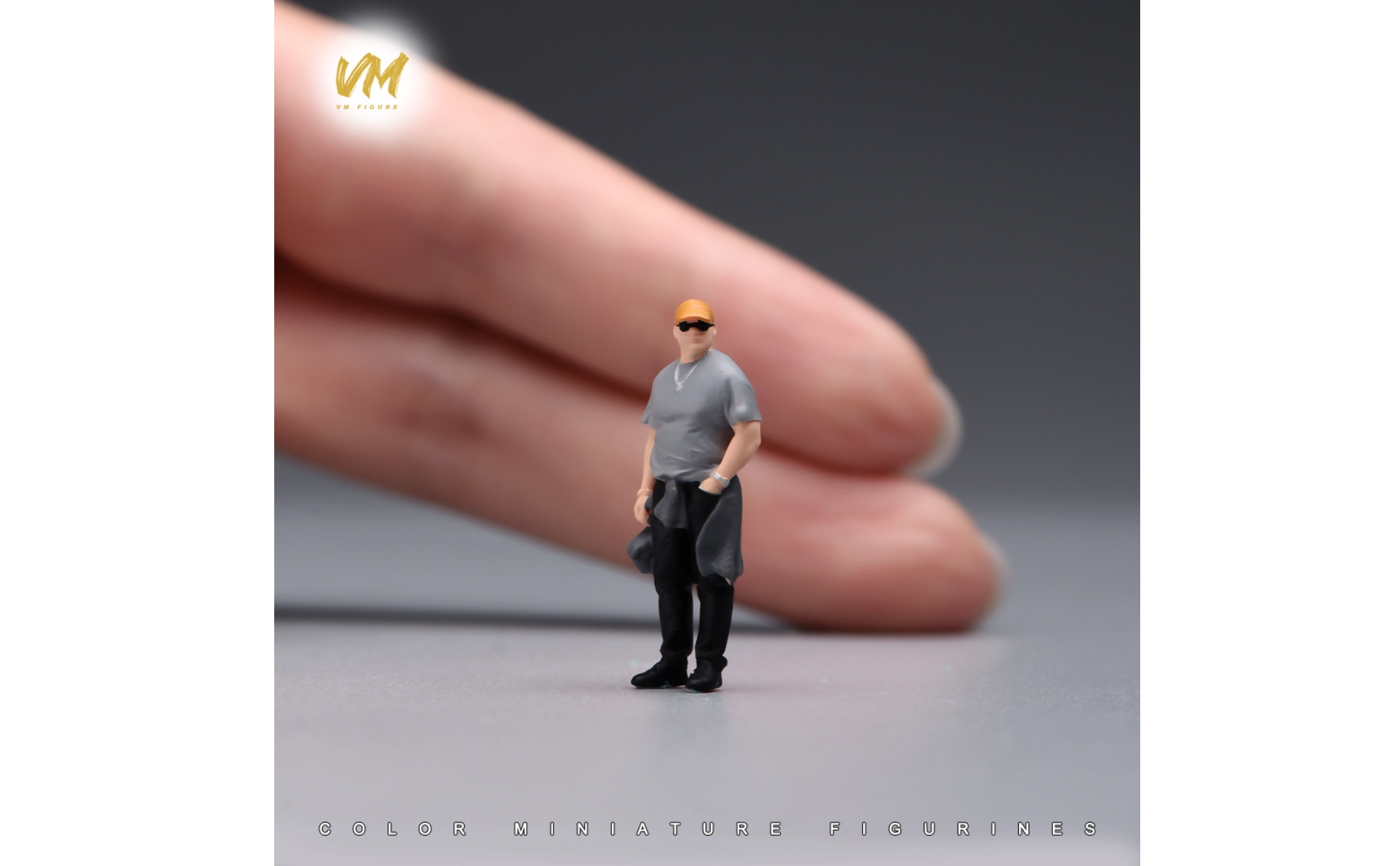 Figurine Homme Debout Style Scène Route Figurine Peinte Main Vêtements Peints