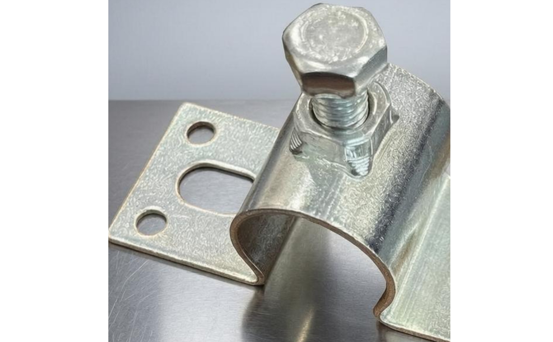 U-Shaped Clip Bracket Threaded Fastener Bolt-Tightened Clamp Metal-Like Finish
