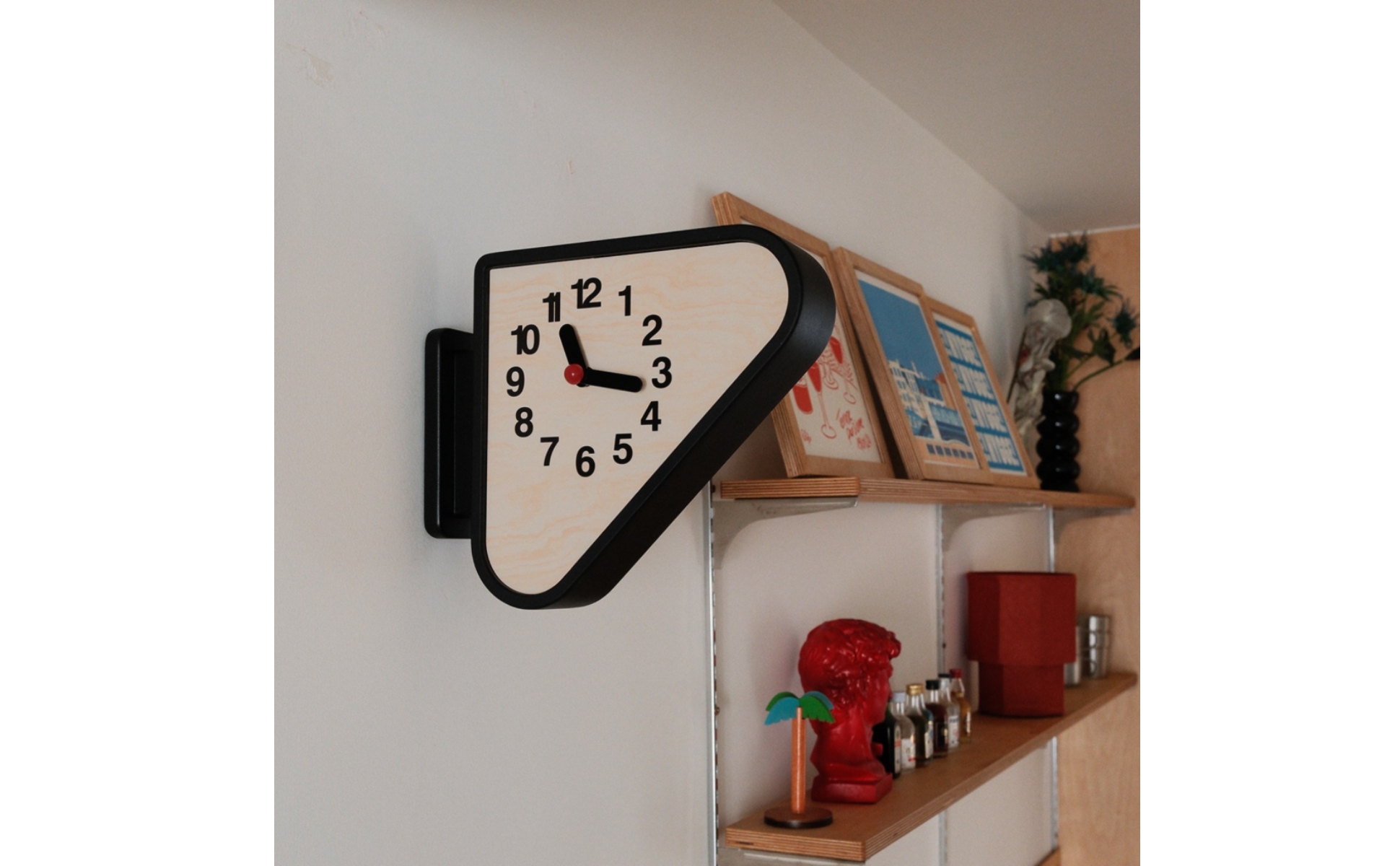 Corner Wall Clock Large Numerals Triangular Wall Clock AA Battery Powered