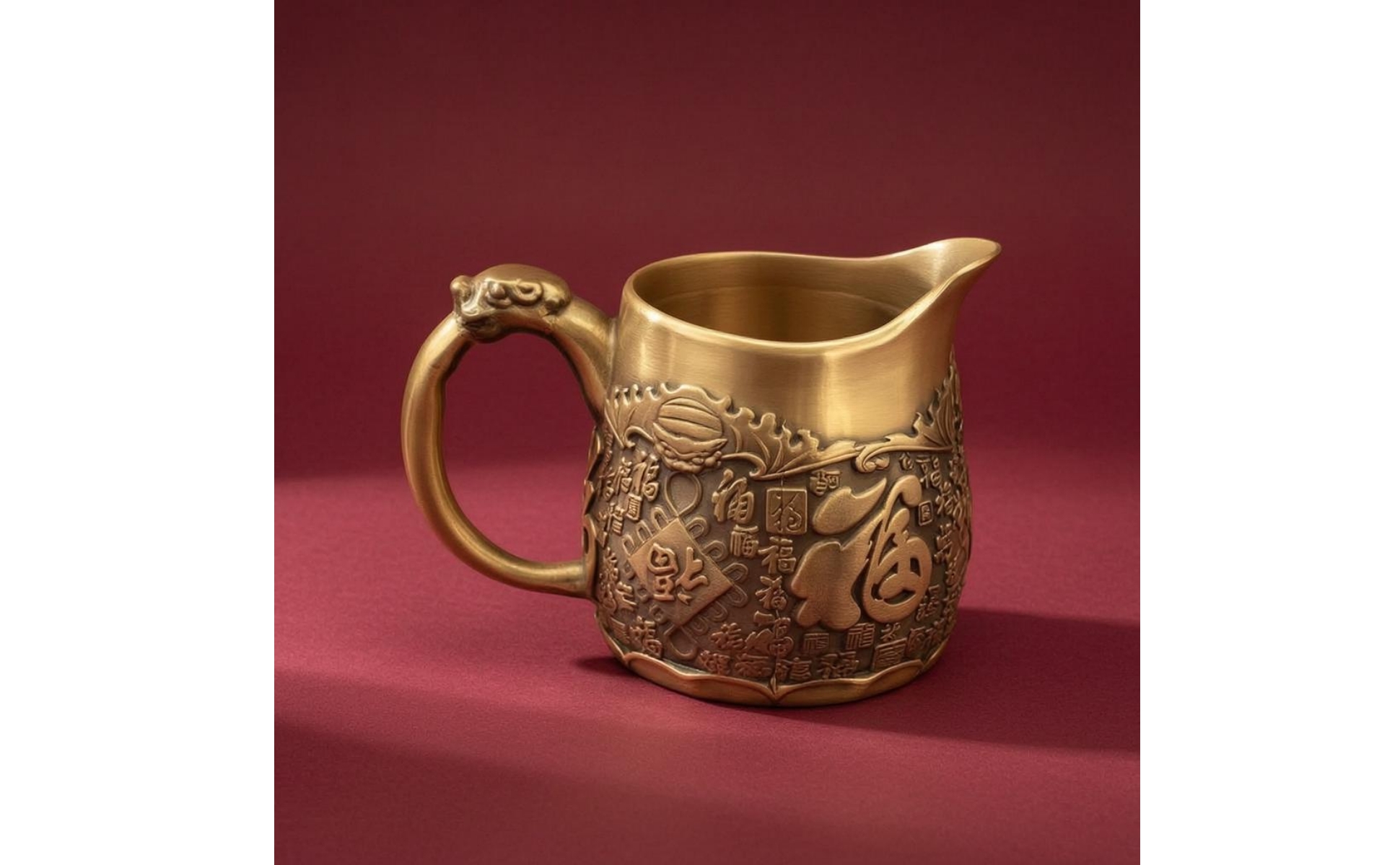 Teegießkanne Antikgold Becher mit Ausguss geprägtes Relief