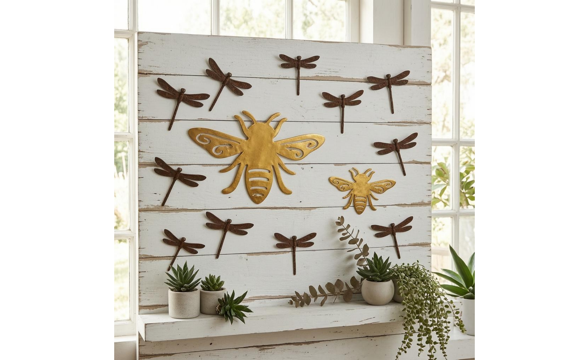Iron Bee Cutout Weathered Honey Bee Garden Decor for Flower Pot