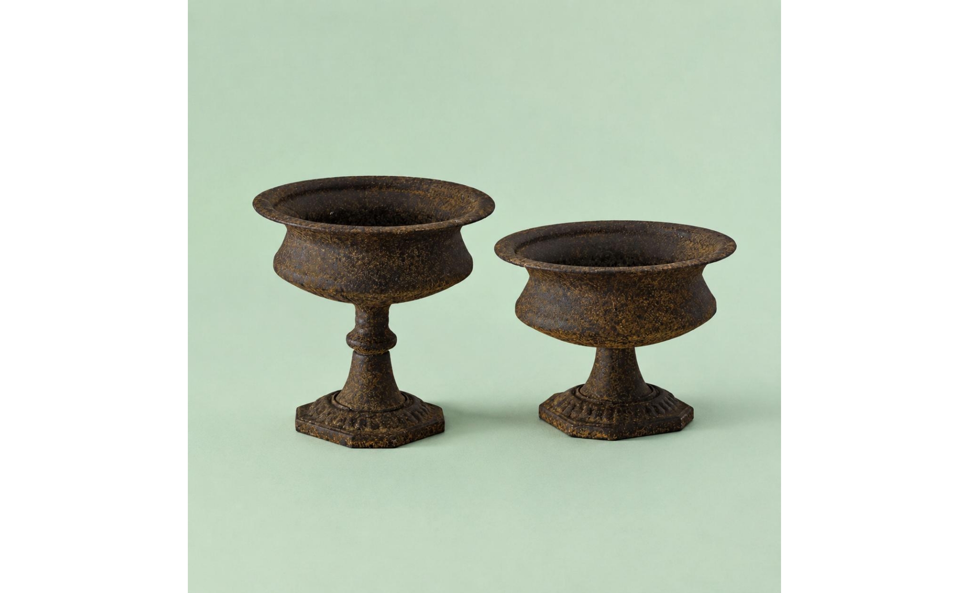 Vintage Metal Flower Vase Flared Brim Vintage Iron Vase Antique for Dining Table