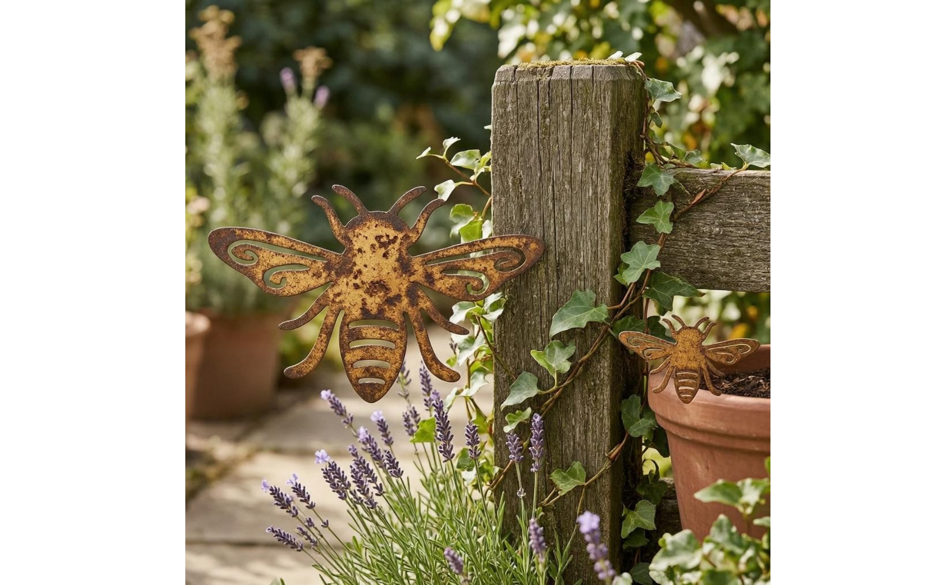 Iron Bee Cutout Weathered Honey Bee Garden Decor for Flower Pot