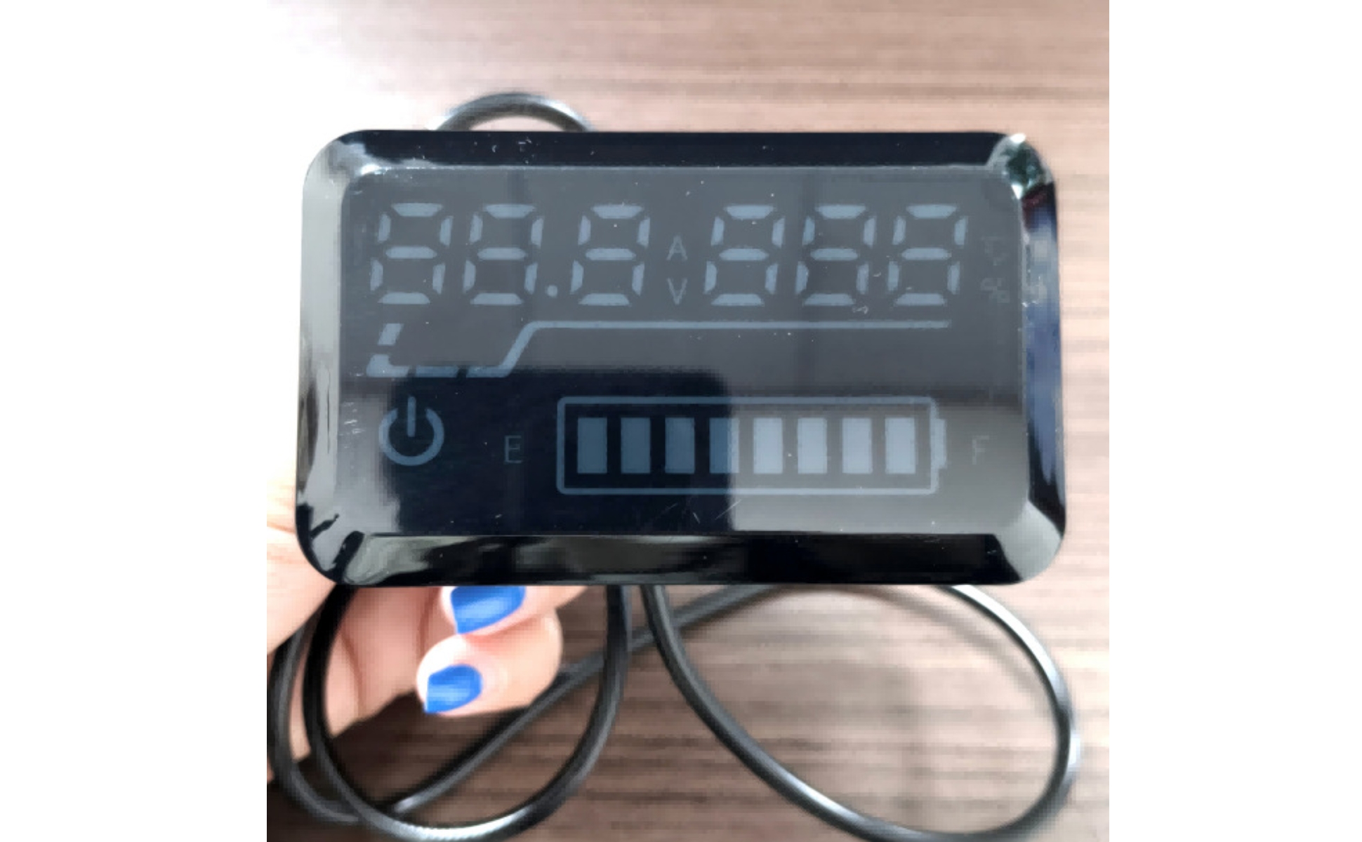 Electric Vehicle Battery Display Leadelectrolyte EV Battery Monitor Wired