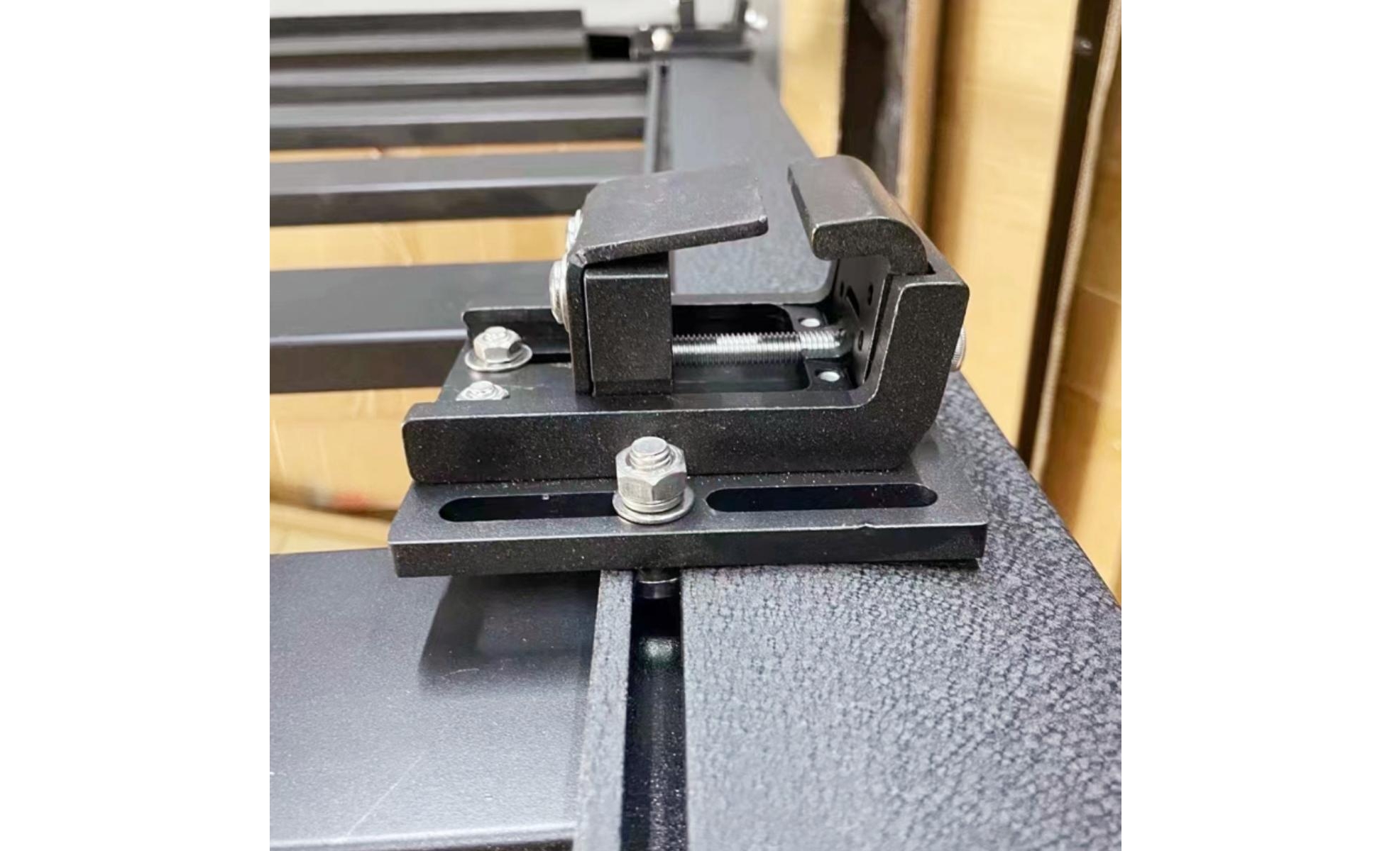 Roof Rack Mounting Bracket Adjustable Roof Bar Clamp Matte Black