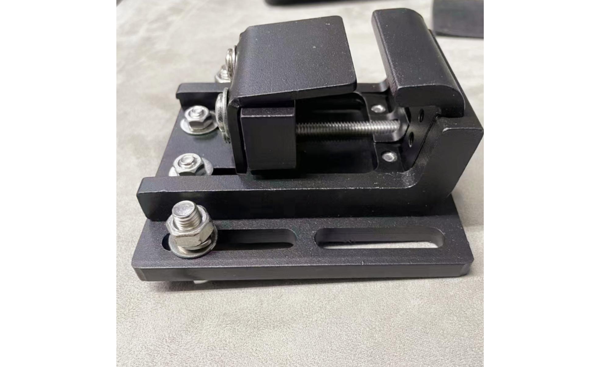 Roof Rack Mounting Bracket Adjustable Roof Bar Clamp Matte Black