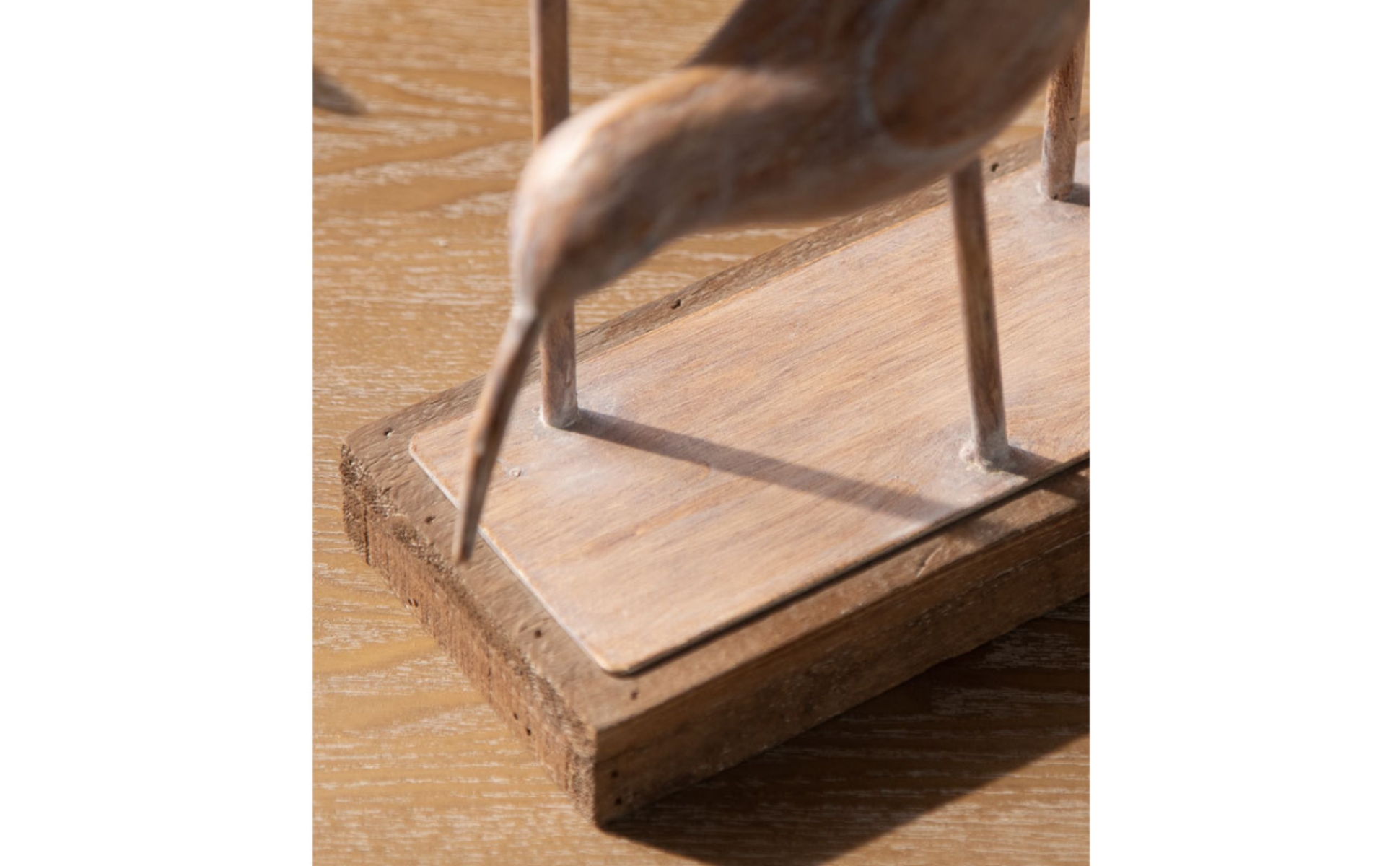 Wood Base Bird Ornament Rustic Metal Stem Bird Decor Vintage-Style
