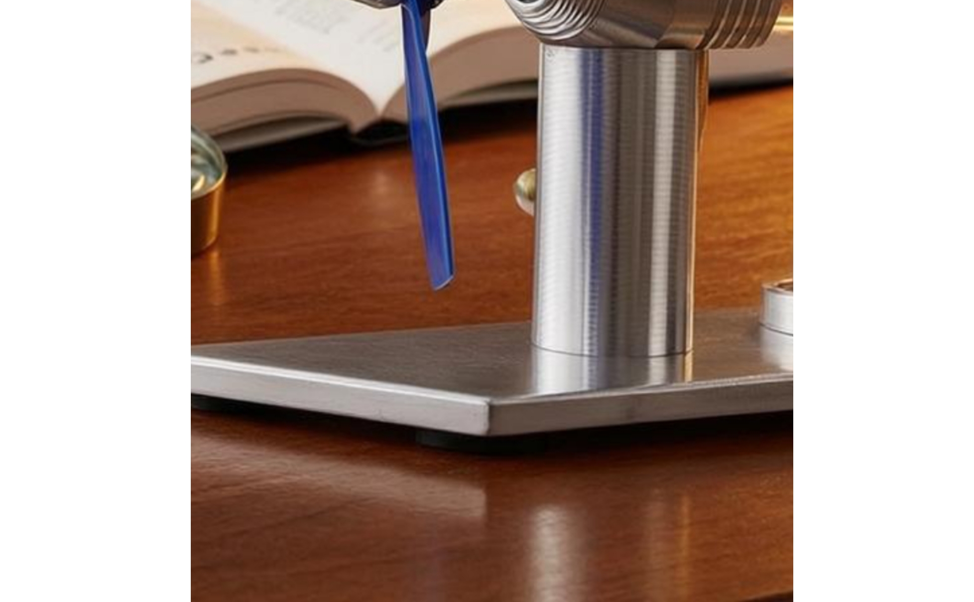 Heat Engine Engine Model Silver-Toned Finish Metal Heat Engine Engine Model Blue