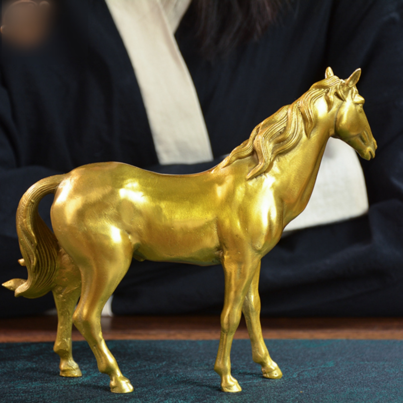 Brass Horse Figurine Long-Lasting Standing Horse Sculpture Fade Resistant detailed image 4