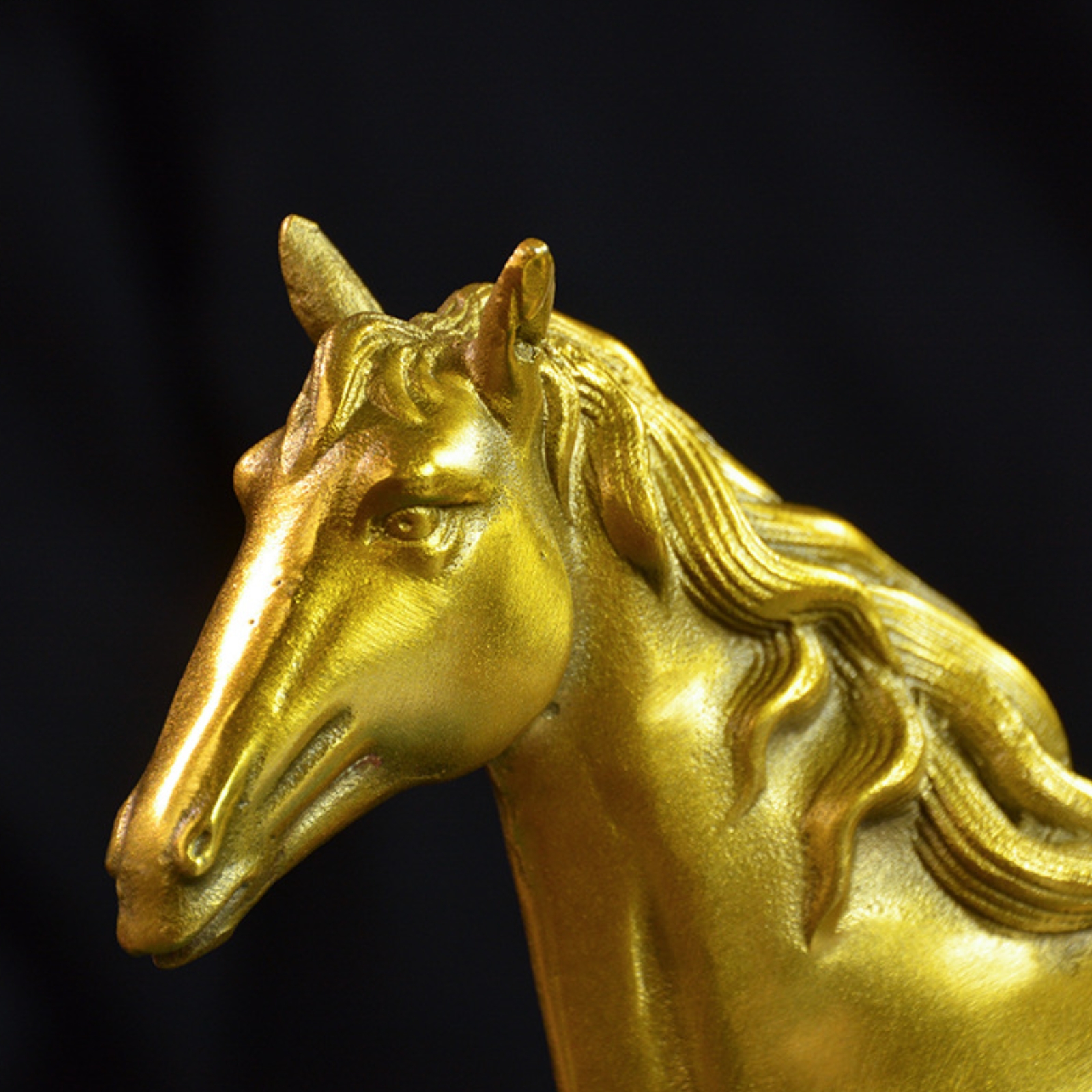 Brass Horse Figurine Long-Lasting Standing Horse Sculpture Fade Resistant detailed image 6