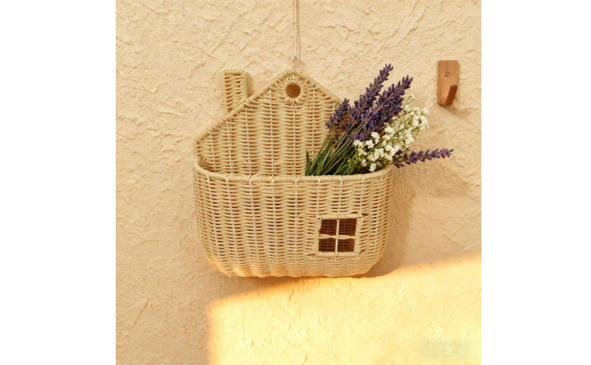 House-Shaped Wall Basket Open-Top House-Shaped Wicker Basket Reinforced Rim
