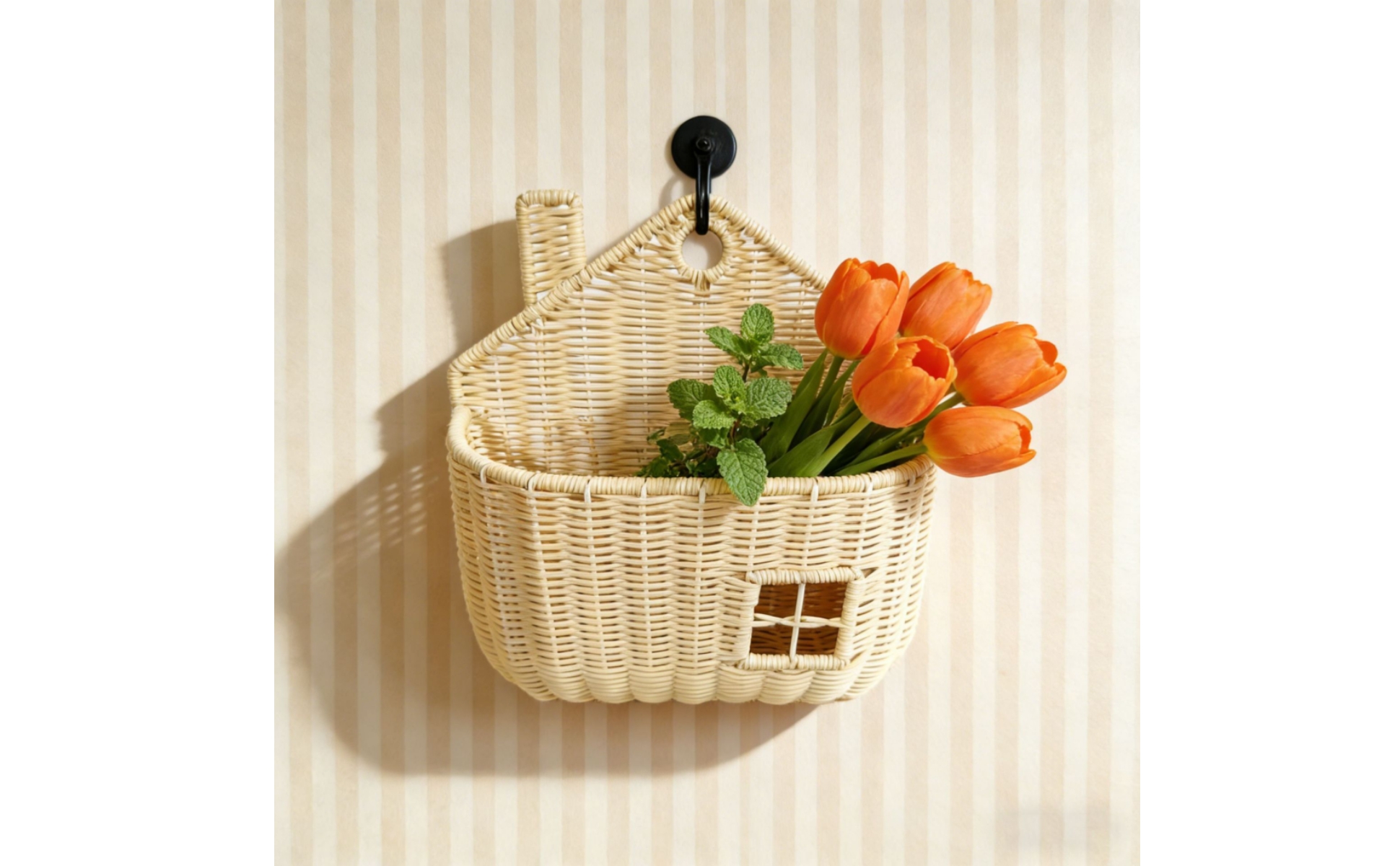 House-Shaped Wall Basket Open-Top House-Shaped Wicker Basket Reinforced Rim