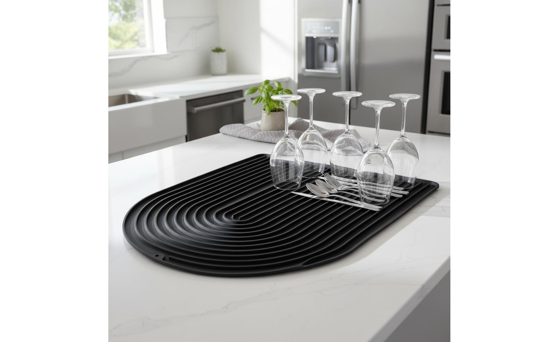 U-Shaped Kitchen Mat Sloped Silicone Draining Mat Hanging Hole