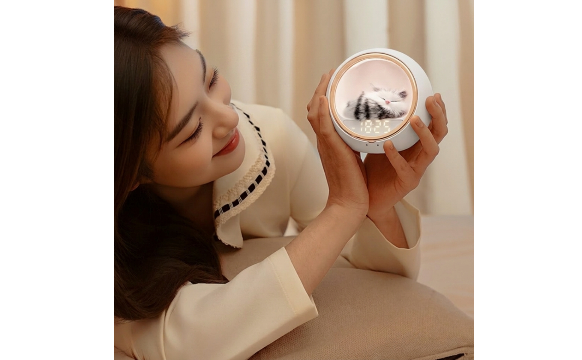 Feline Speaker Pet-Shaped Night Light Speaker Compact