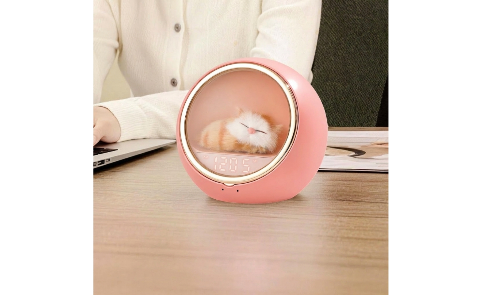 Feline Speaker Pet-Shaped Night Light Speaker Compact