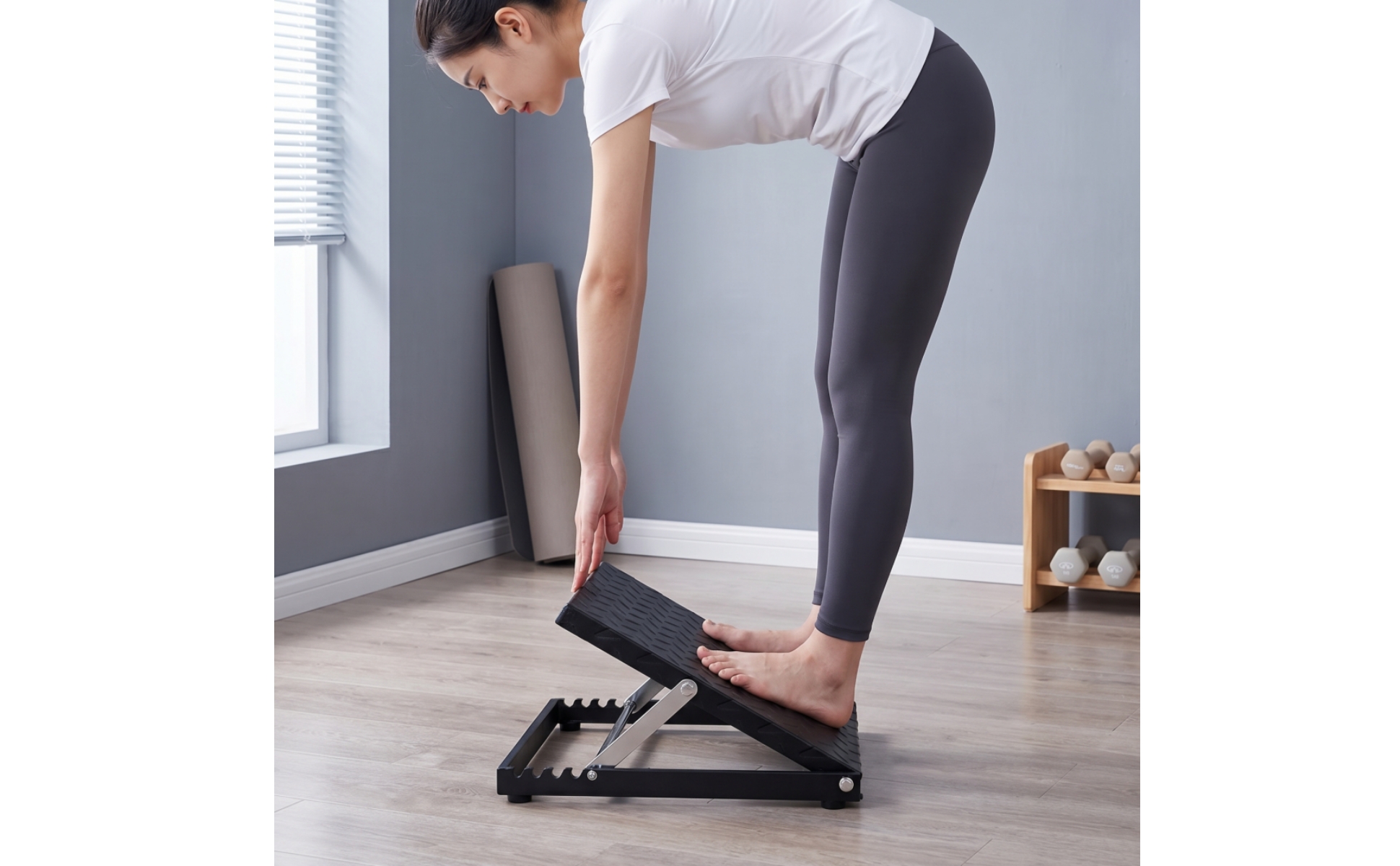 Slant Board with Metal Frame Stable Wooden Slant Board Anti-Slip for Athletes