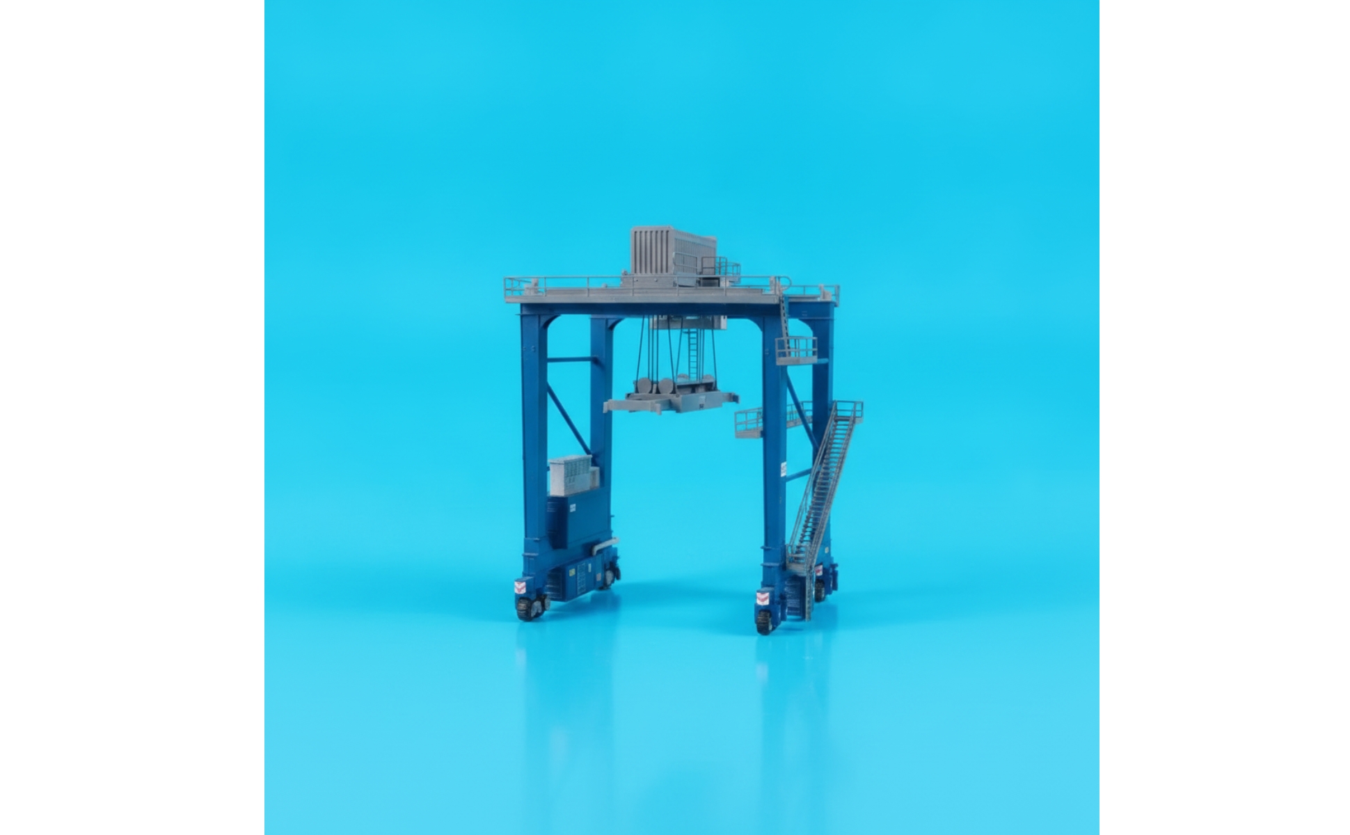 Container Crane HO-Scale Gantry Crane Industrial for Railway Layouts, Hobbyists