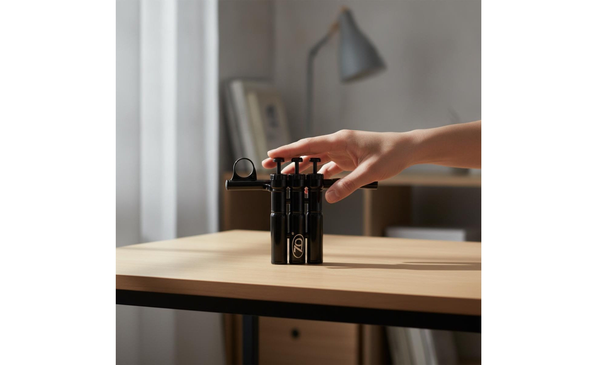 Breath and Fingering Practice Device Two-functionFunction for Home, Students