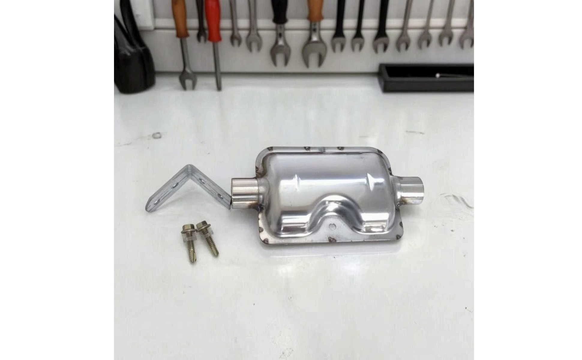Heater Muffler with Bracket Stainless Steel Heater Exhaust Muffler