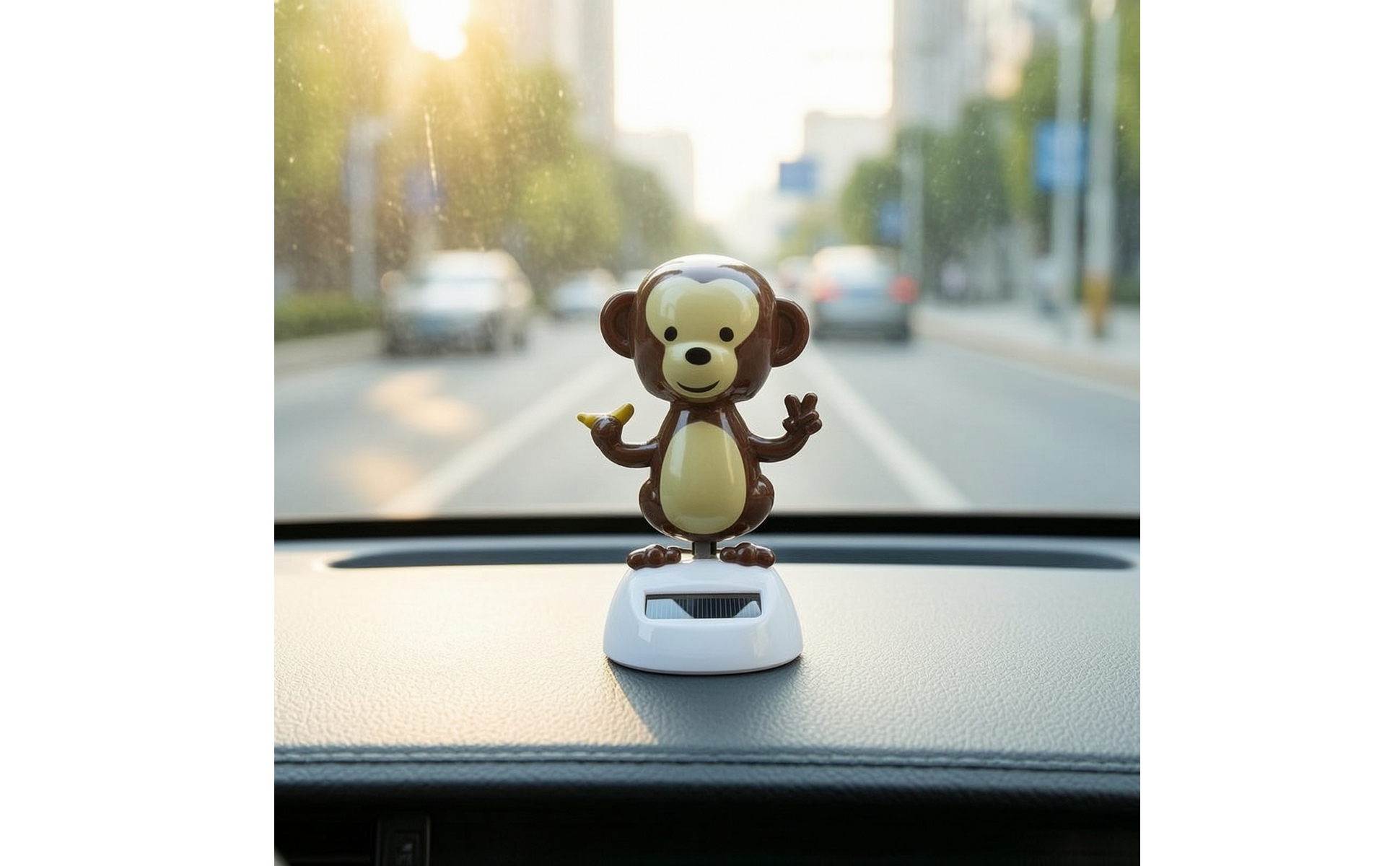 Solar-Powered Dancing Monkey Wobbling Solar Monkey Ornament Cute for Drivers