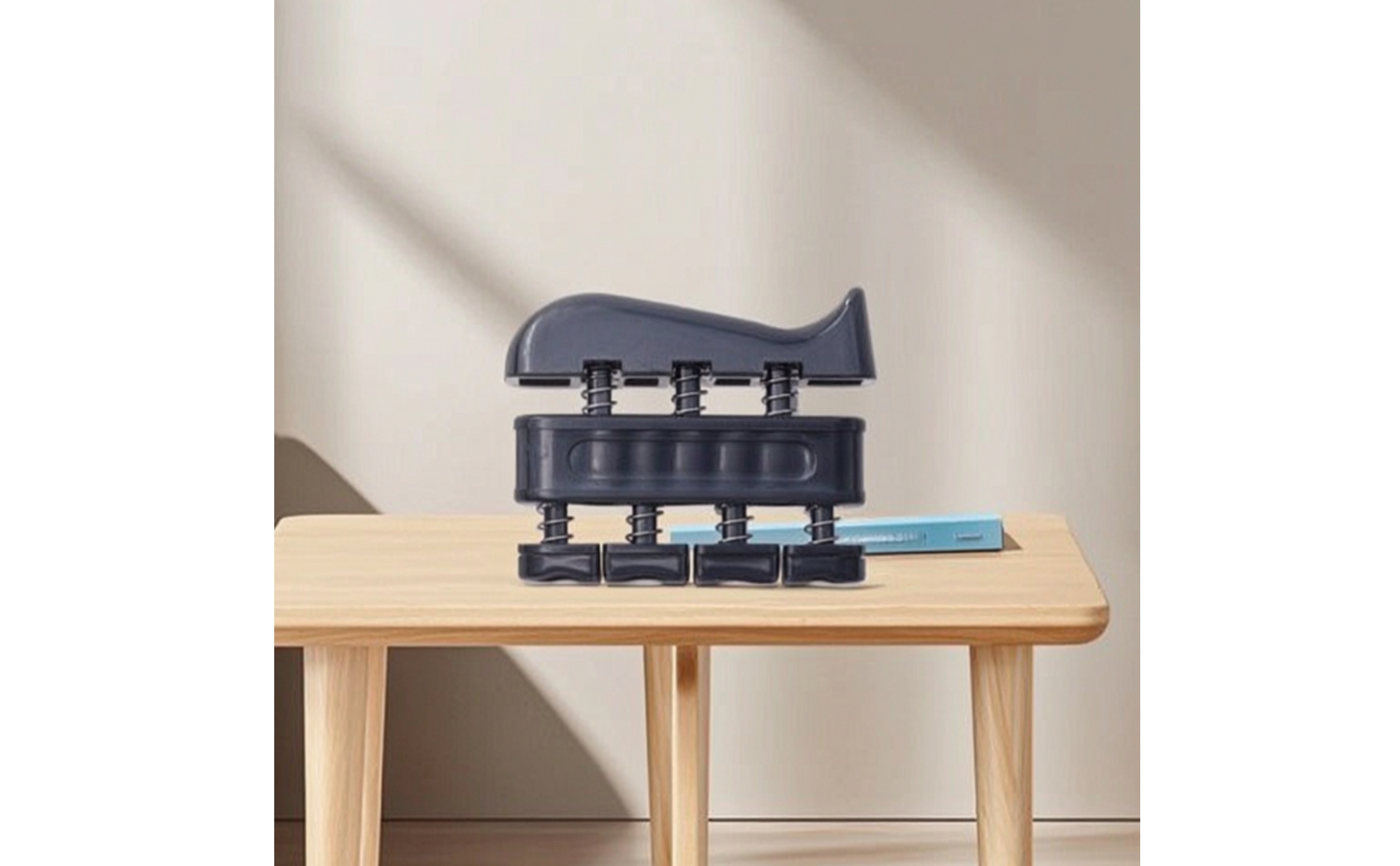 Fingertrainer mit spiralfedern federbelastet handmuskeltrainer mit stahlfedern