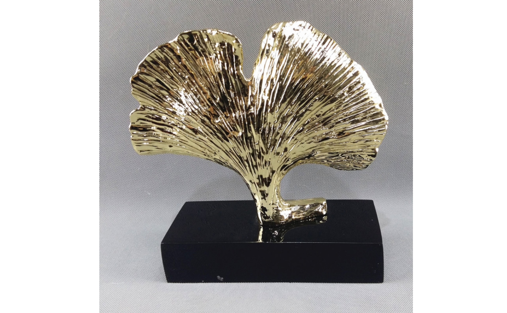 Ginkgo Leaf Sculpture Electroplated Tabletop Ornament with Base Sculptural