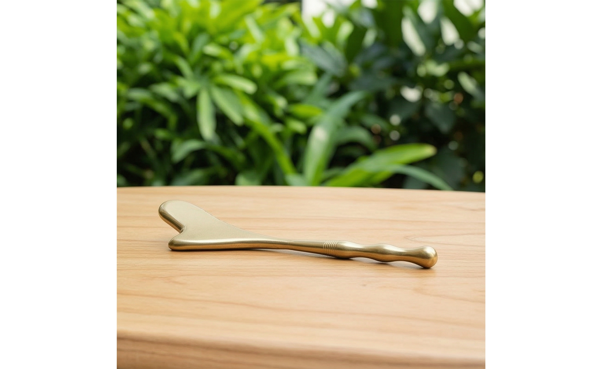 Gua Sha Massage Stick Brass Gua Sha Stick with Acupoint Chart Metal-Like