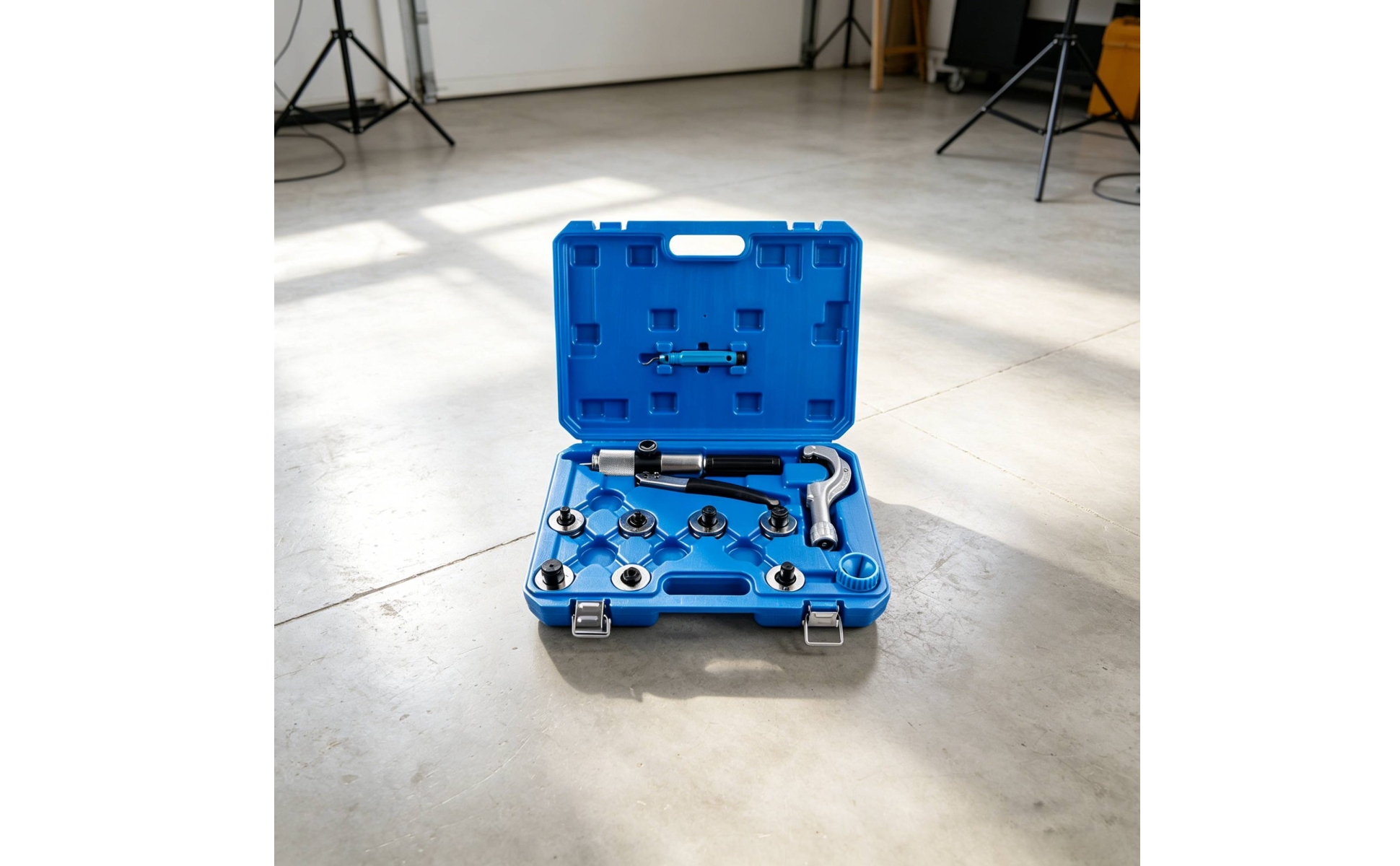 Tube Expander Kit with Carrying Case Sturdy Tubing Expander Kit With