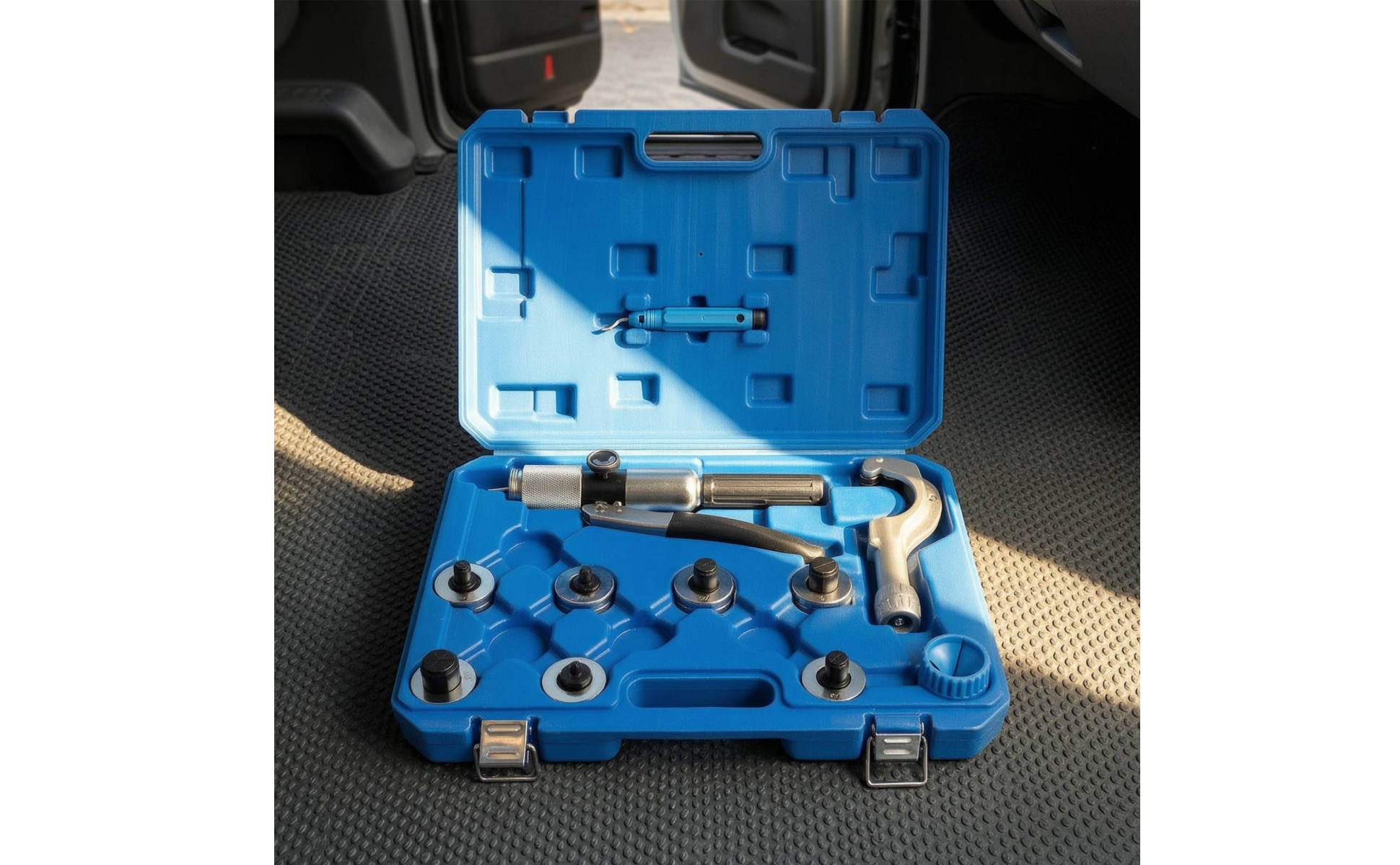 Tube Expander Kit with Carrying Case Sturdy Tubing Expander Kit With