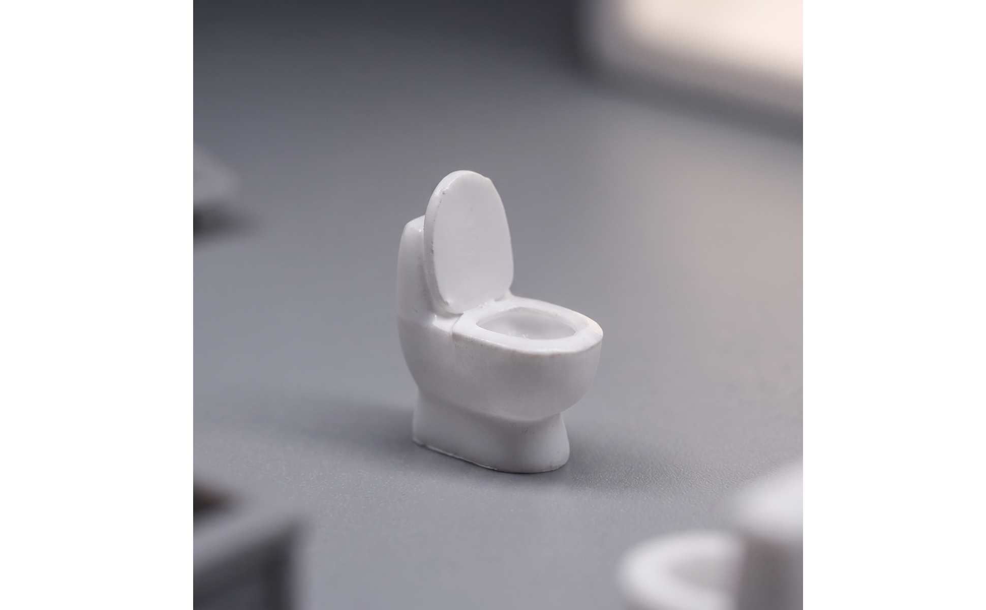 Miniature Toilet 1:64 Scale Toilet Model Micro for Diorama Builders, Collectors