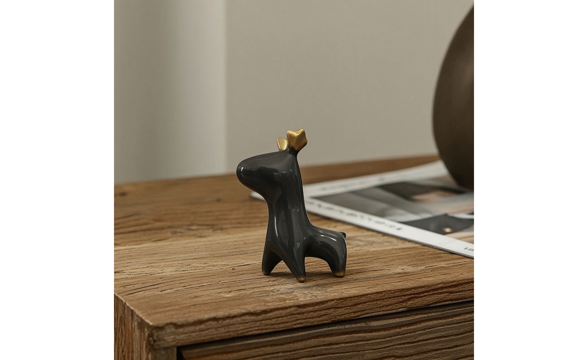 Deer Figurine Modern Deer Statue Brass-Colored for Living Room, Office Desk