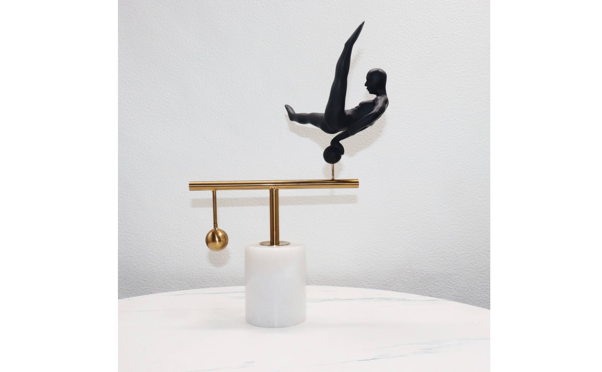 Acrobatic Figure Statue Modern Human Figure Sculpture Contemporary for Bookshelf