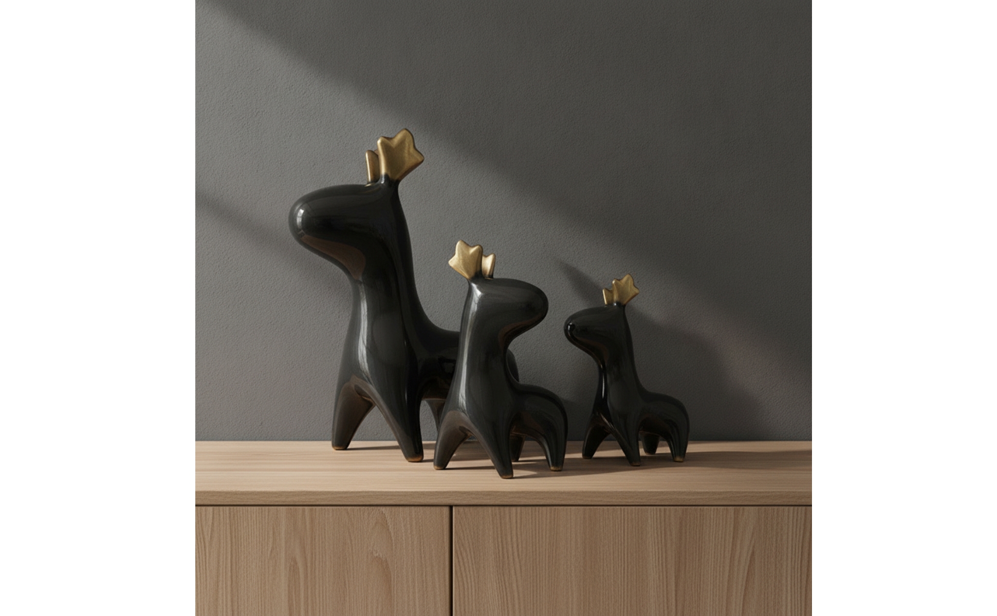 Deer Figurine Modern Deer Statue Brass-Colored for Living Room, Office Desk
