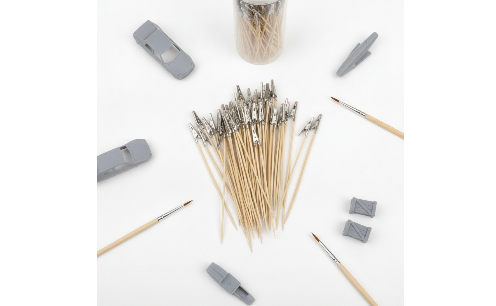 100 Pieces Alligator Clip Stick with Bamboo Handle Firm Model Painting Clip