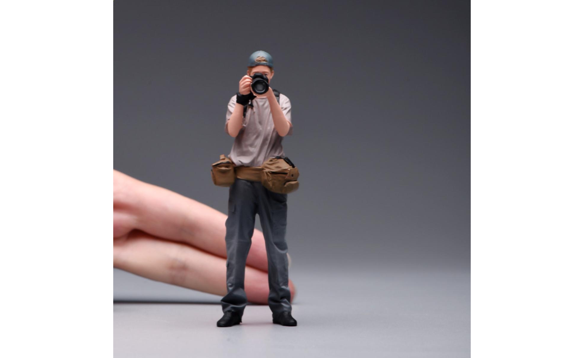 Miniature Photographer Figure 1/18 Scale Photographer Figure Hand-Painted