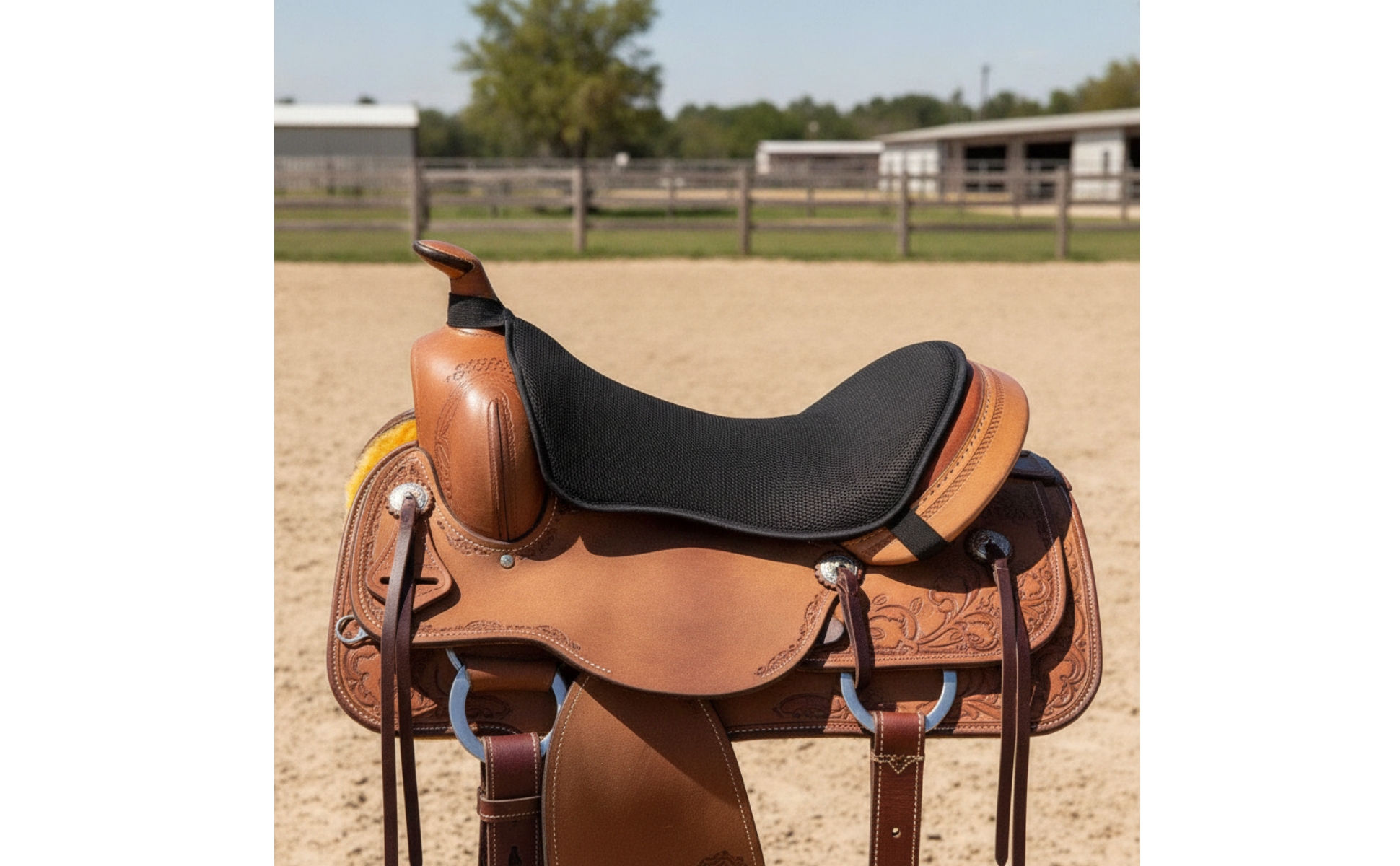 Horse Saddle Pad Breathable Contoured Saddle Pad Padded for Trail Riding, Riders