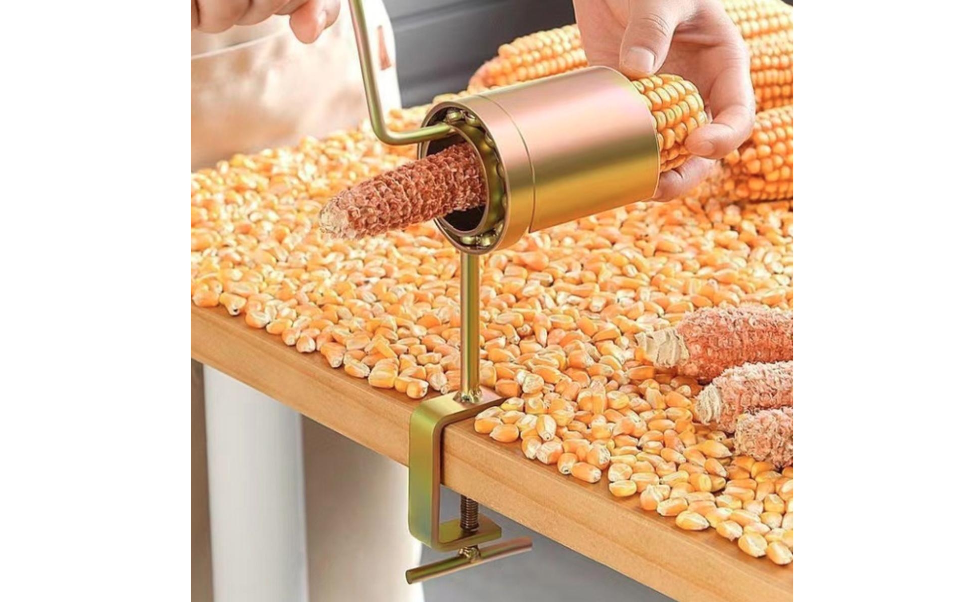 Corn Sheller with Table Clamp Hand-Crank Corn Sheller Manual for Home Cooks