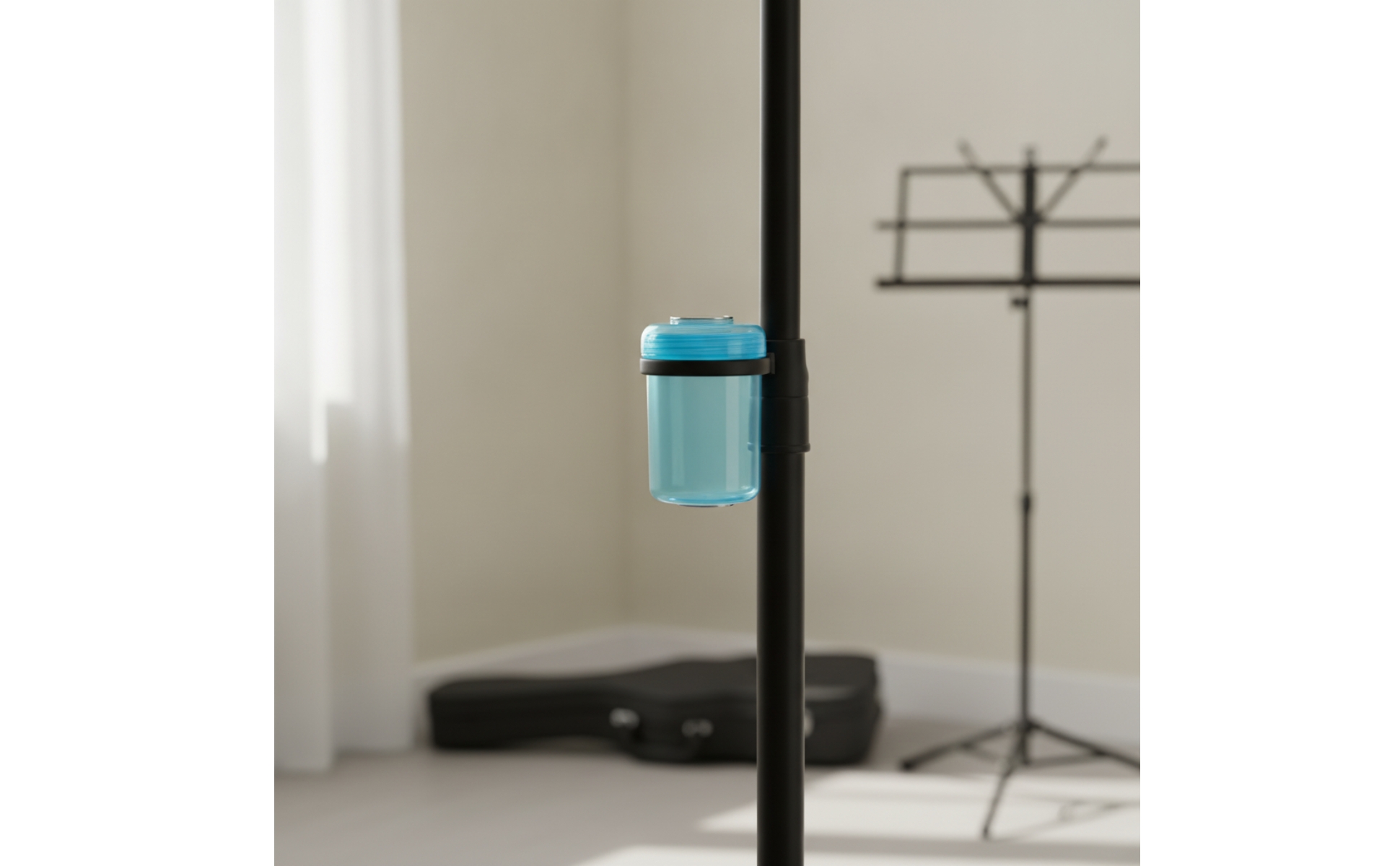 Mouthpiece Soaker Cup with Strap Stick-on for Practice Room, Oboe Players