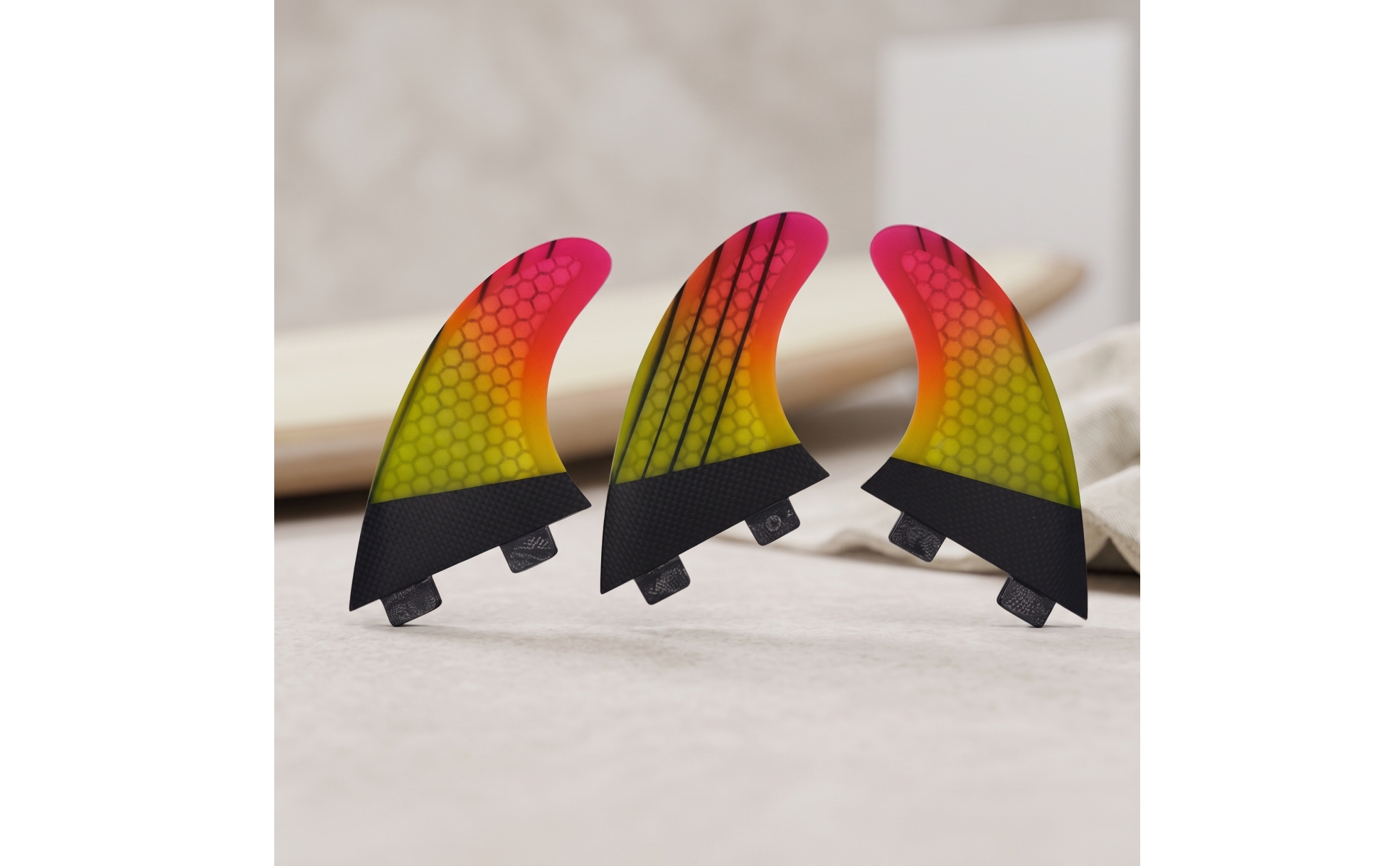 3 Pieces Surfboard Fin with Double-Tab Base FCS-Compatible-Style Thruster Fin