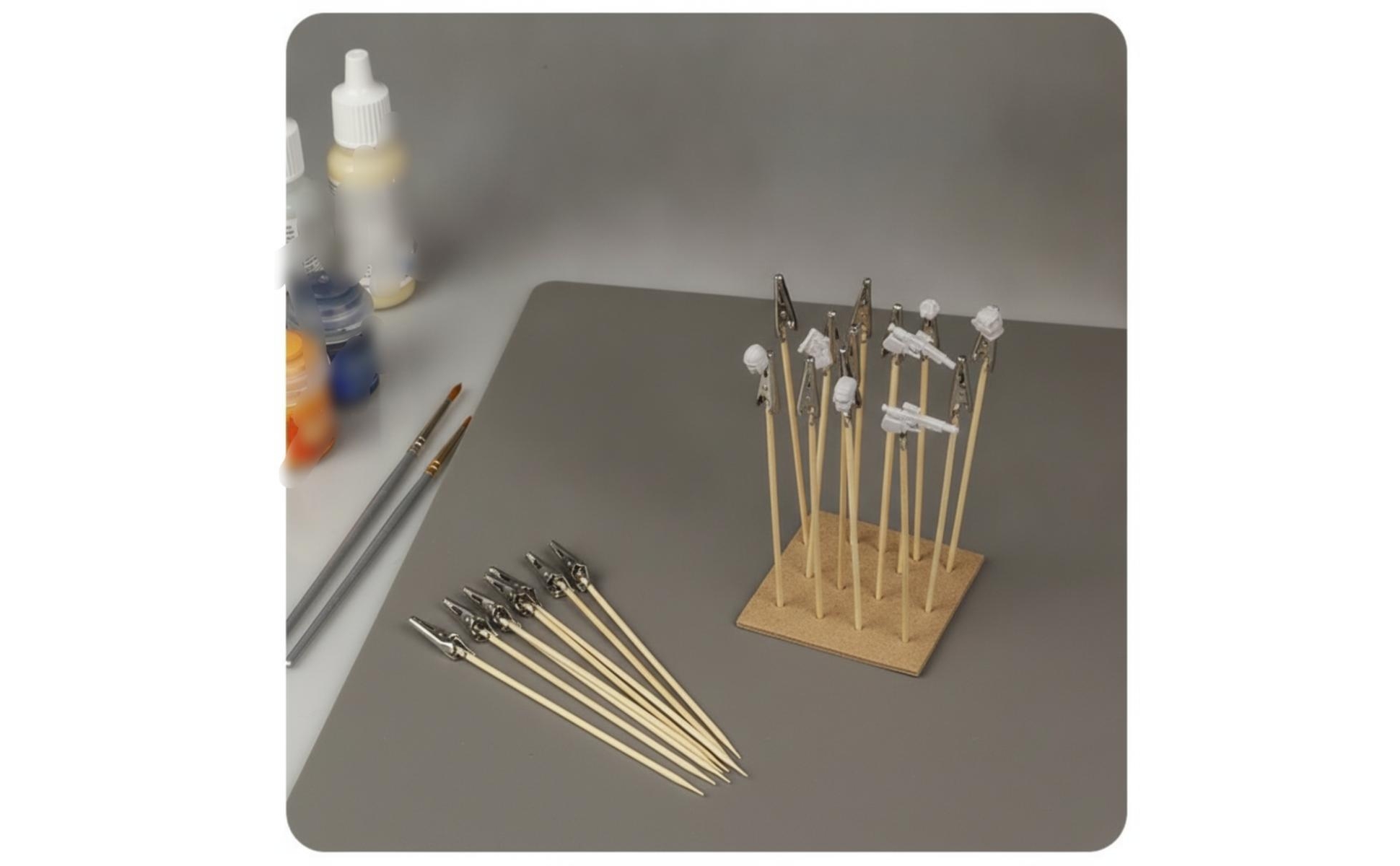 100 Pieces Alligator Clip Stick with Bamboo Handle Firm Model Painting Clip