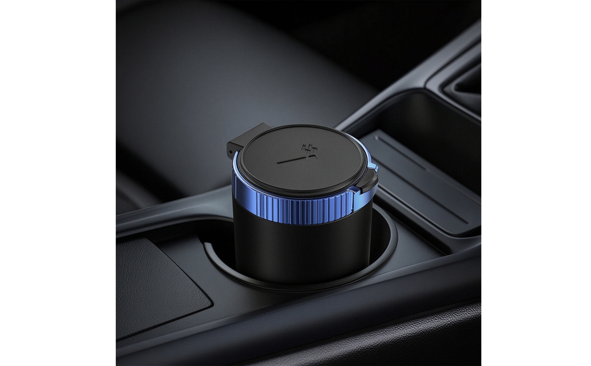 Car Ashtray with LED Light Fire-Resistant Car Ashtray with Lid Detachable