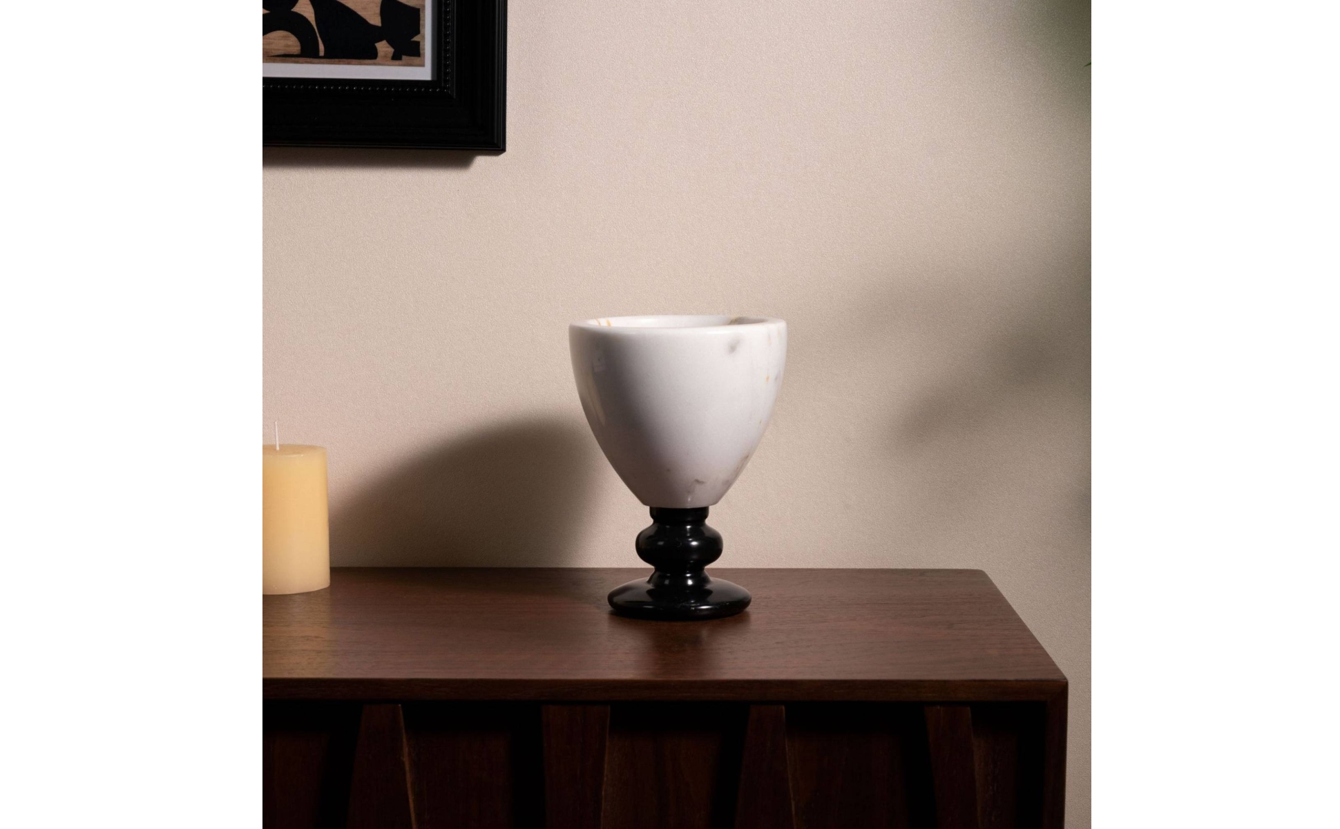Stone Flower Vessel Marble-Like Vase with Pedestal Ornamental for Dining Table