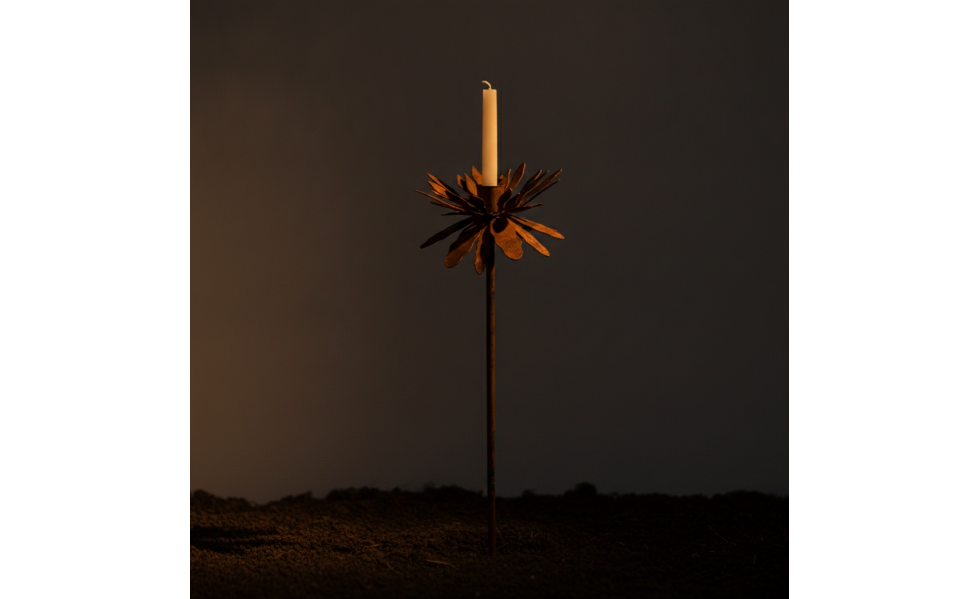 Garden Stake with Candle Cup Decorative Flower Garden Stake Rustic for Patio