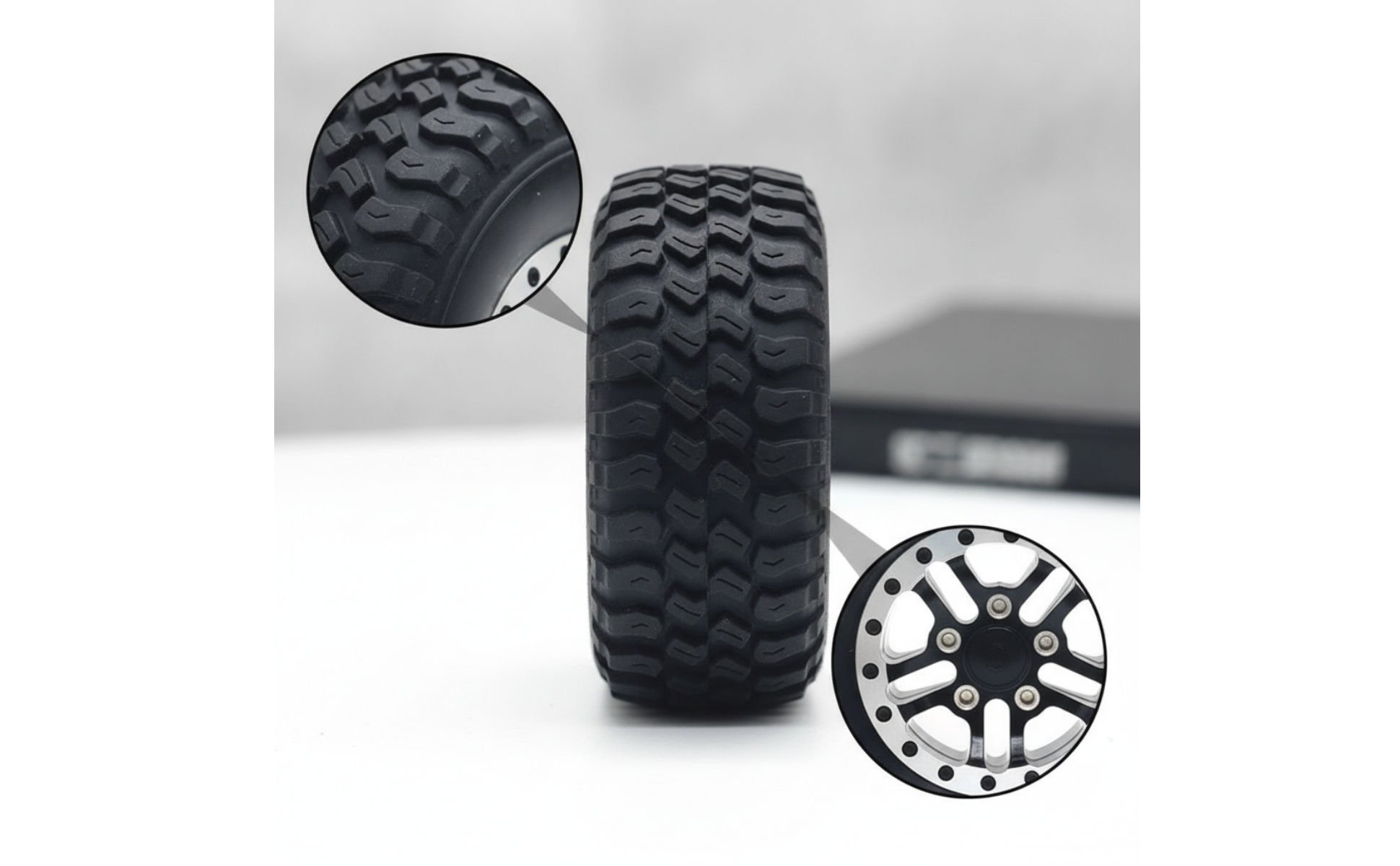 4 Pieces RC Car Wheels with Metal Hub off-Road RC Crawler Tires with Rims