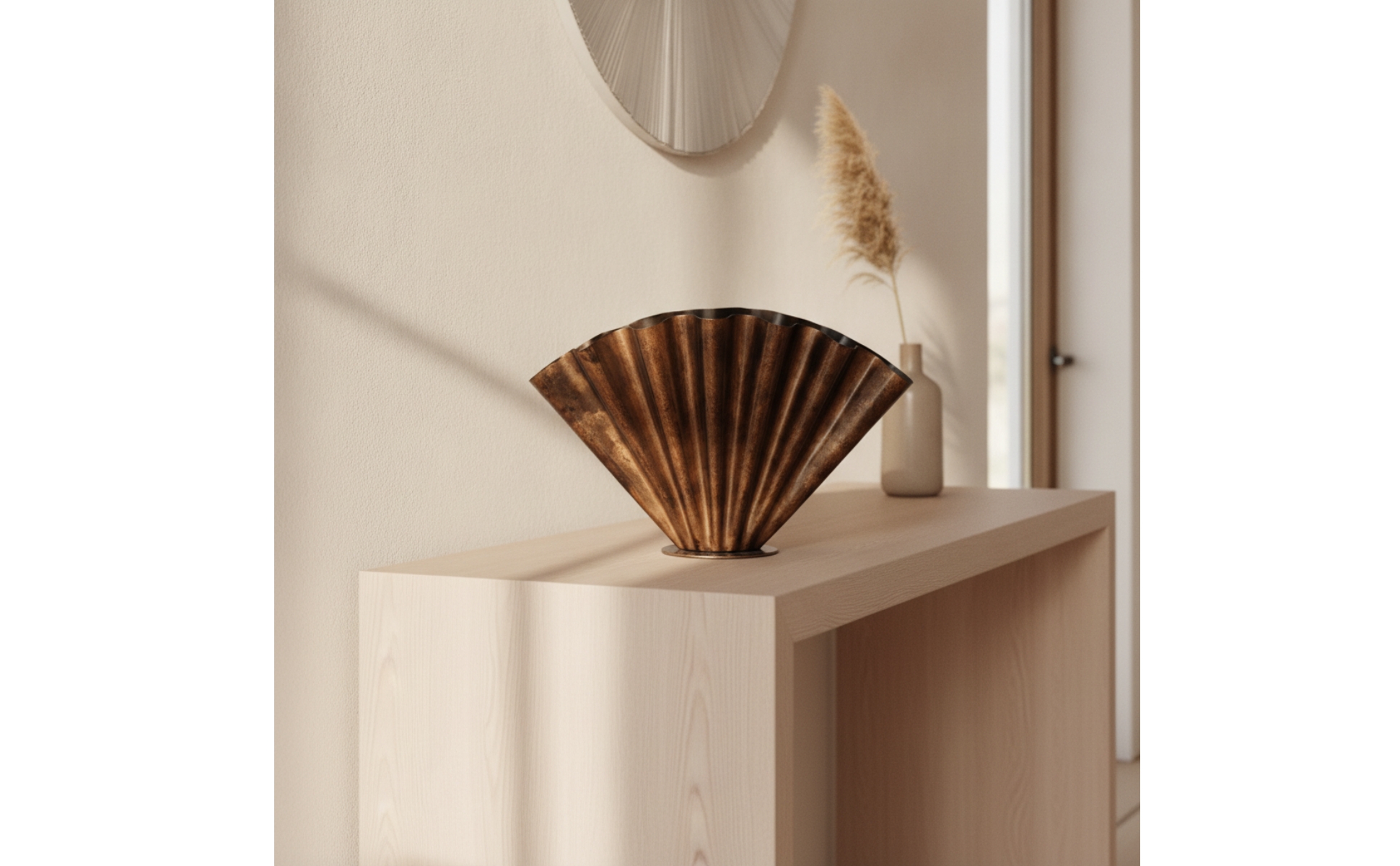 Pleated Metal Vase Antique Finish Fan-Shaped Vase Shiny for Entryway, Mantel