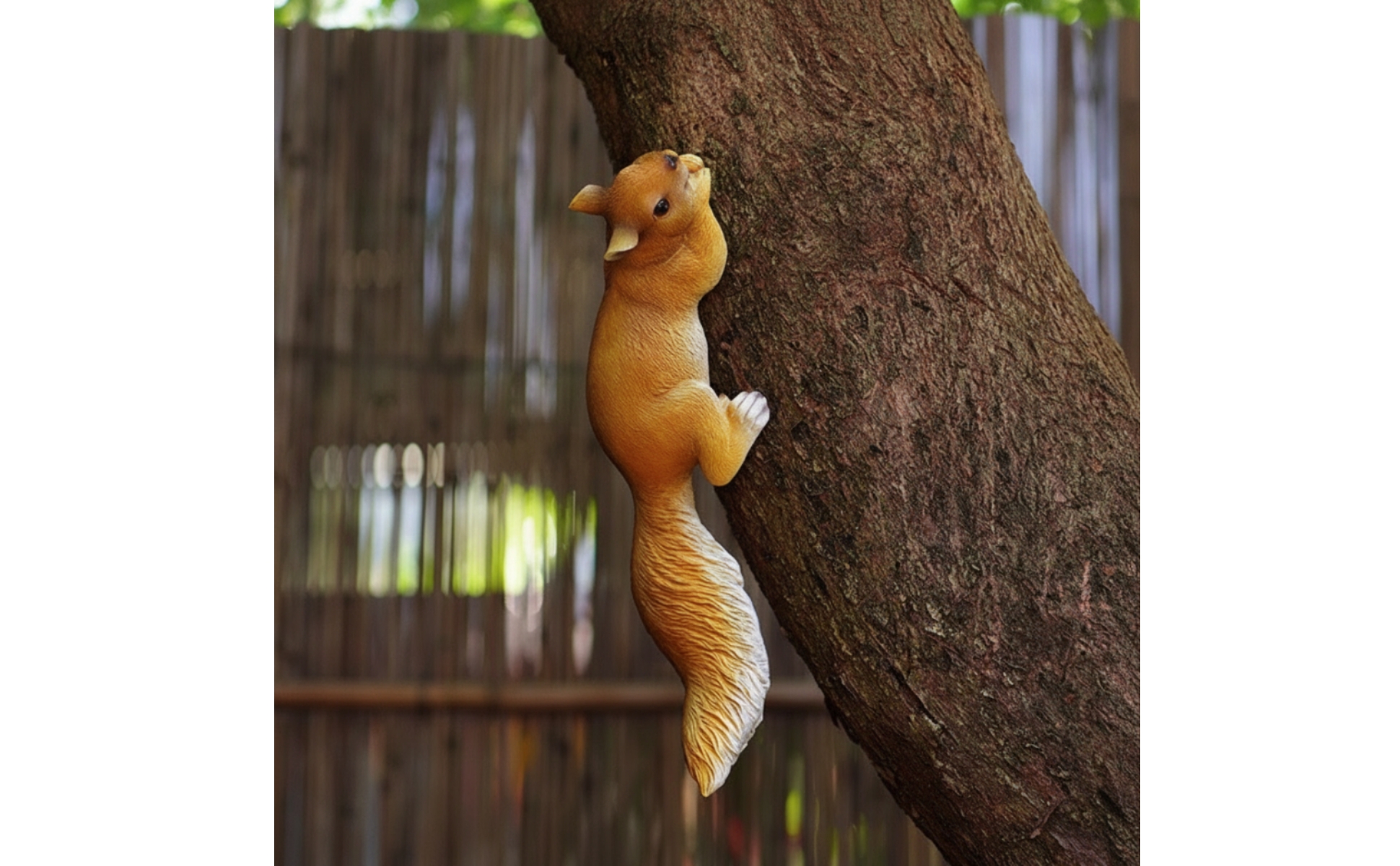 Tree Climber Figurine Climbing Squirrel Figurine Lifelike for Patio, Gardeners