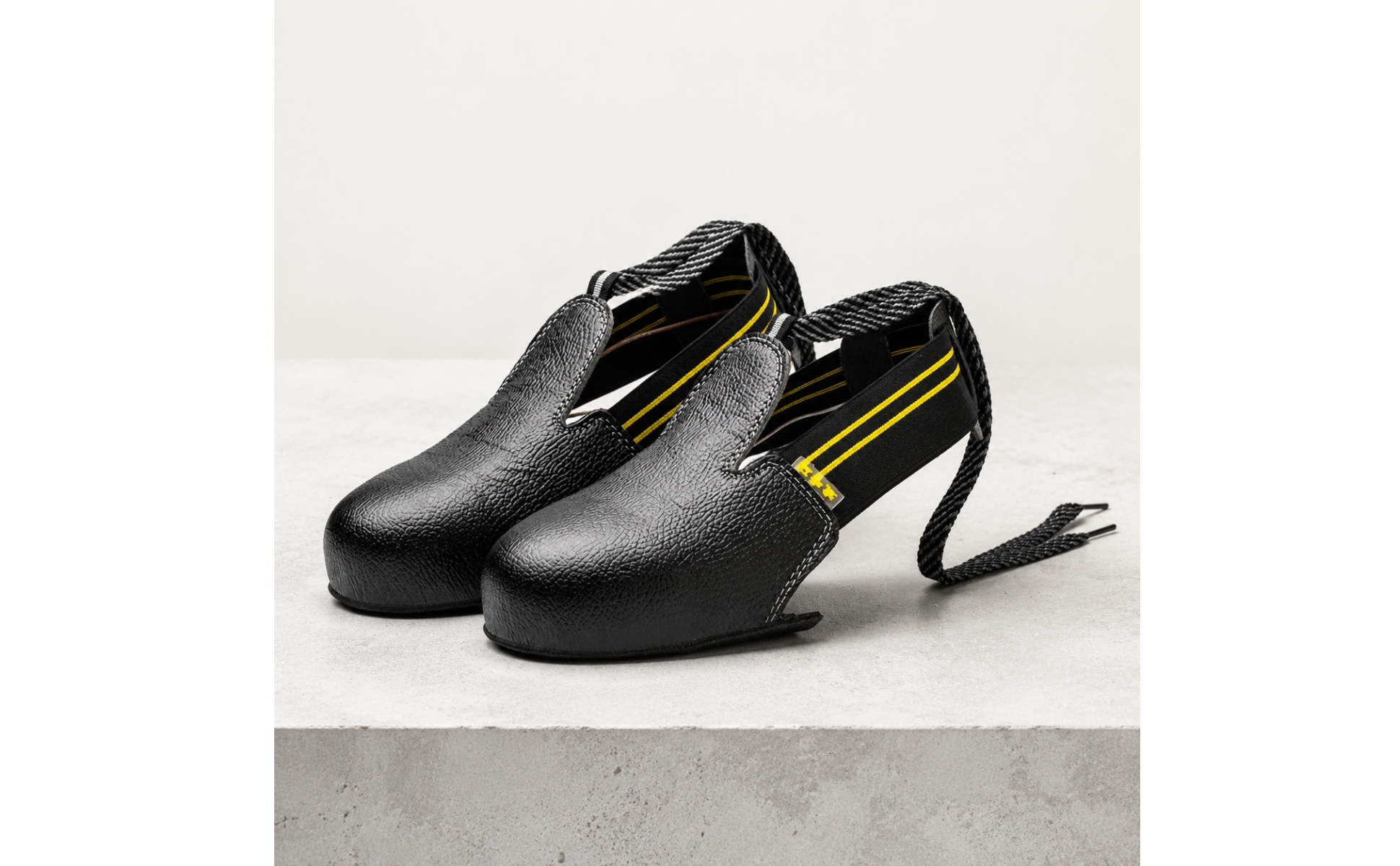 Shielding Shoe Covers with Strap Non-Slip Safety Shoe Covers with Steel Toe