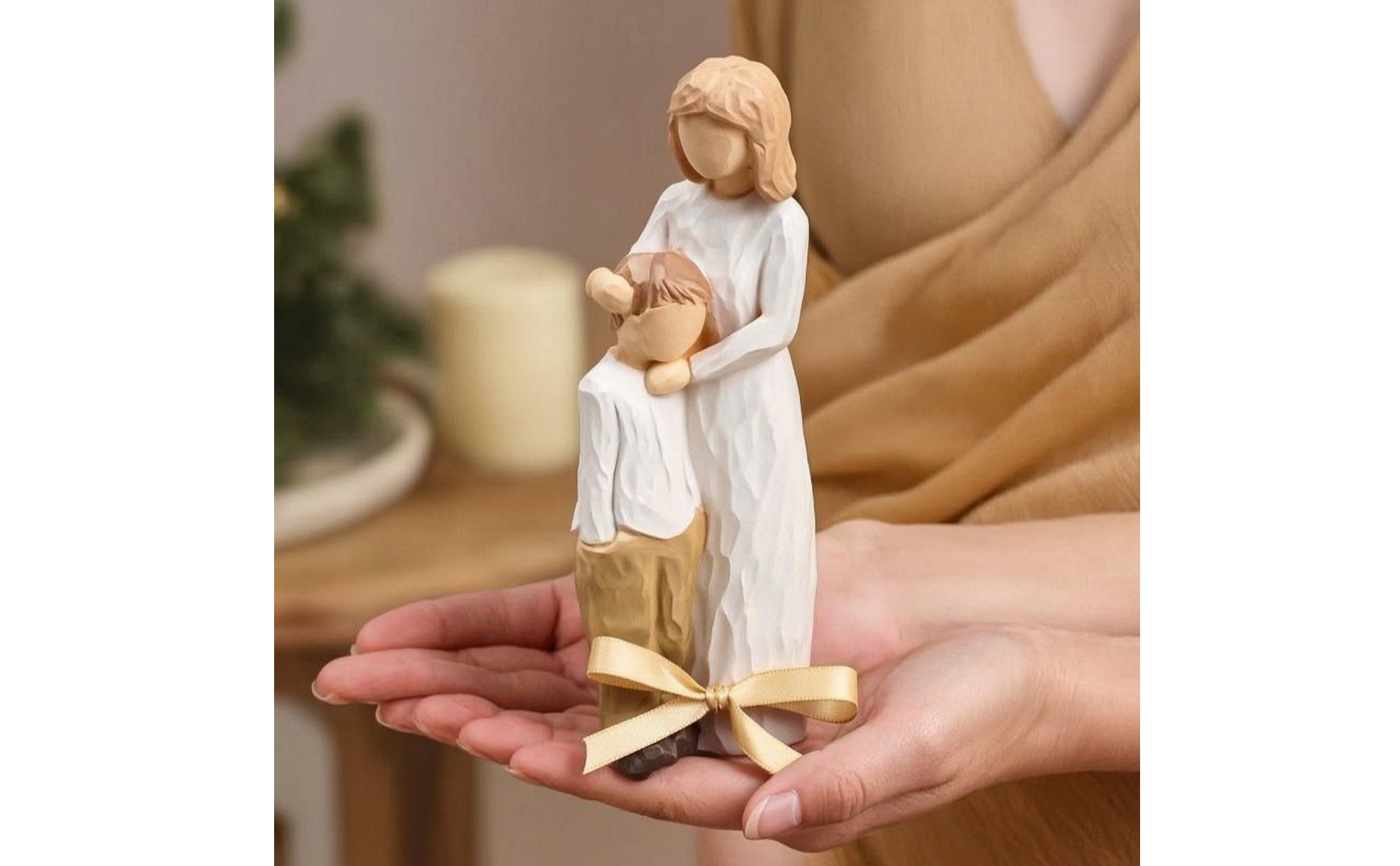 Mutter-Kind-Figur aus Harz Dekofigur mit Holzoptik dekorativ für Mütter, Sammler