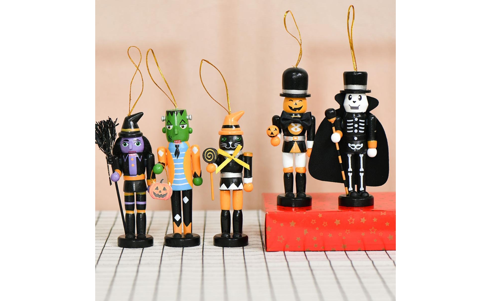 5 Pieces Halloween Nutcrackers Miniature Nutcracker Figure with Round Base
